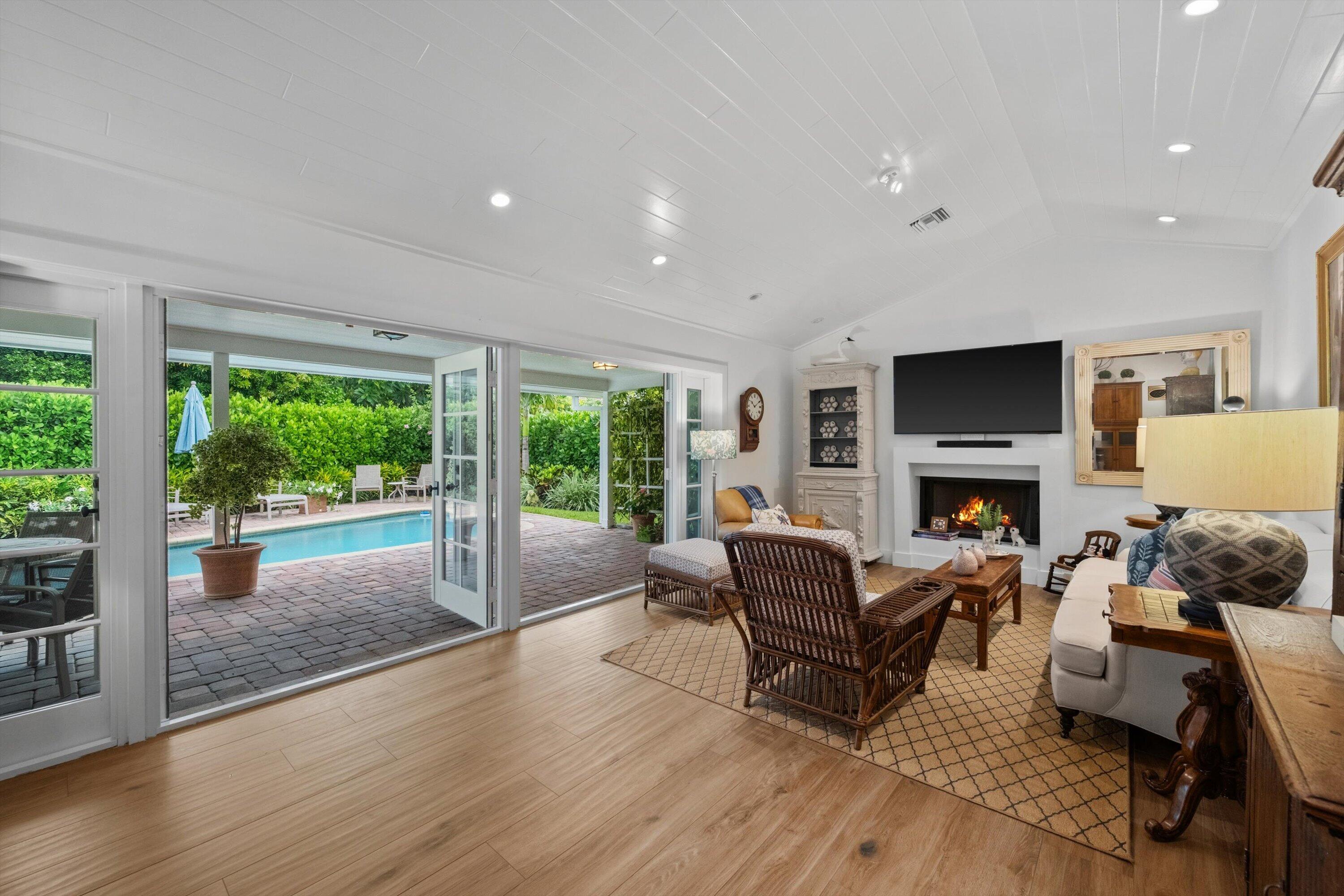 60 Colony, Jupiter Inlet Colony FL 33469