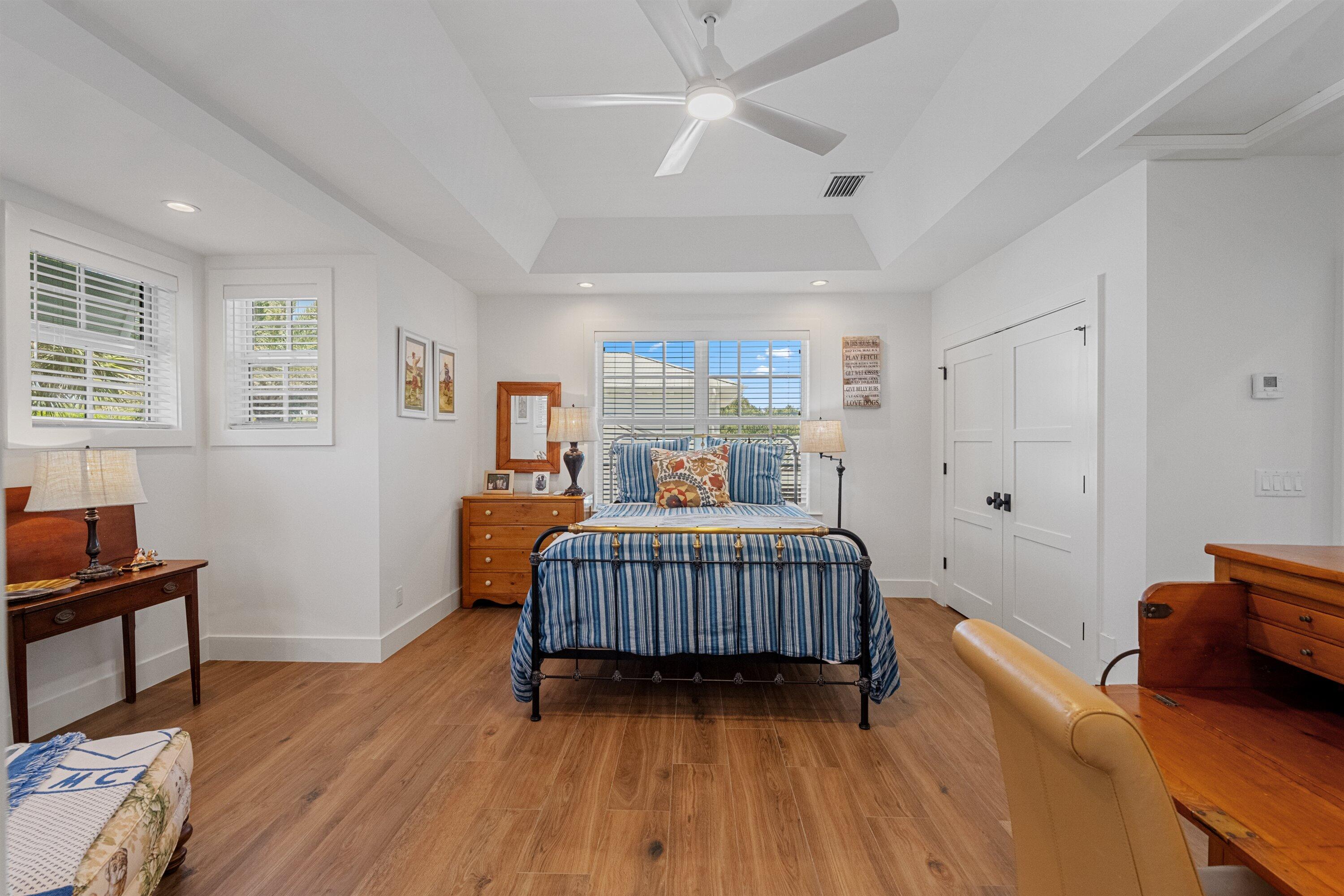 60 Colony, Jupiter Inlet Colony FL 33469