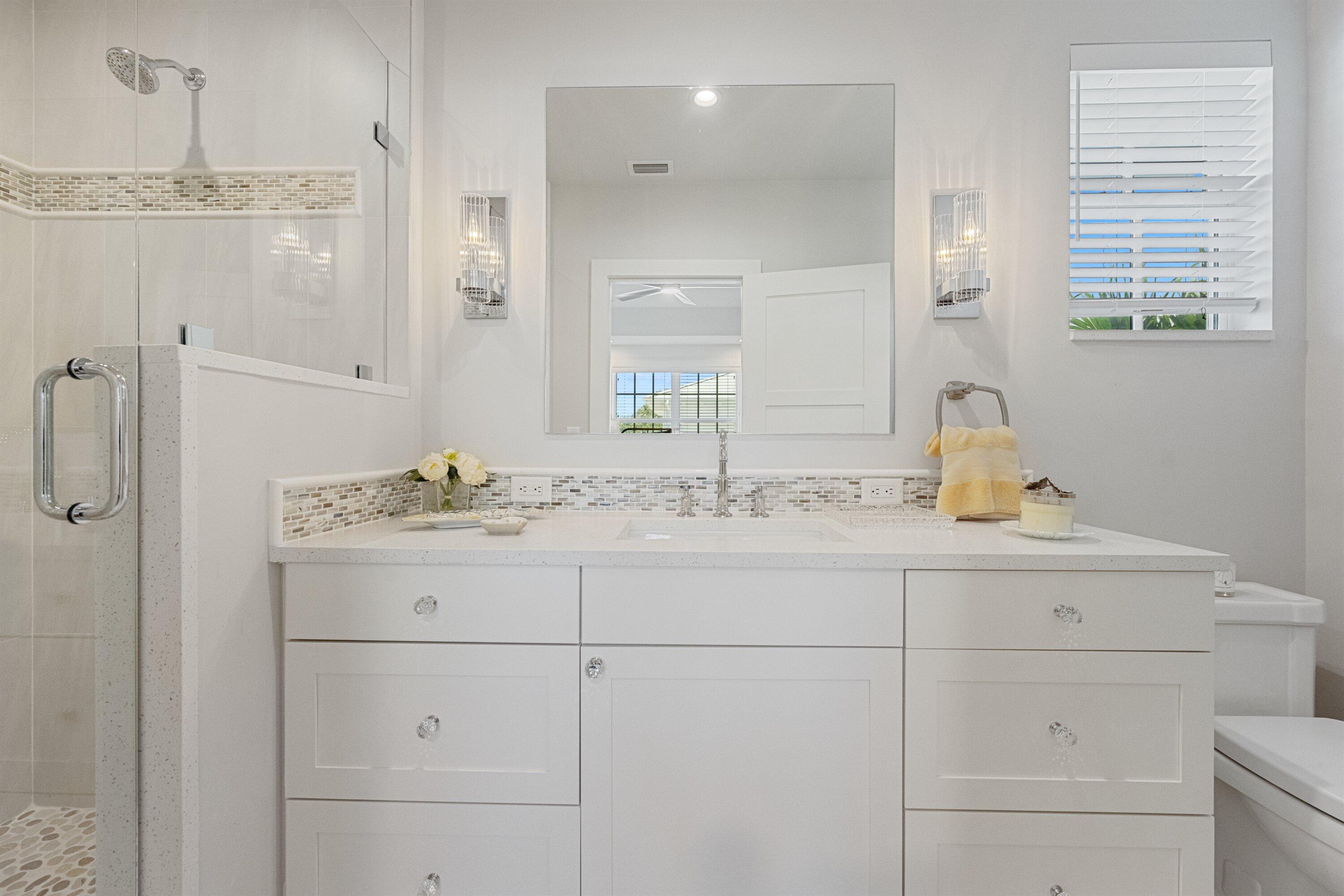 60 Colony, Jupiter Inlet Colony FL 33469