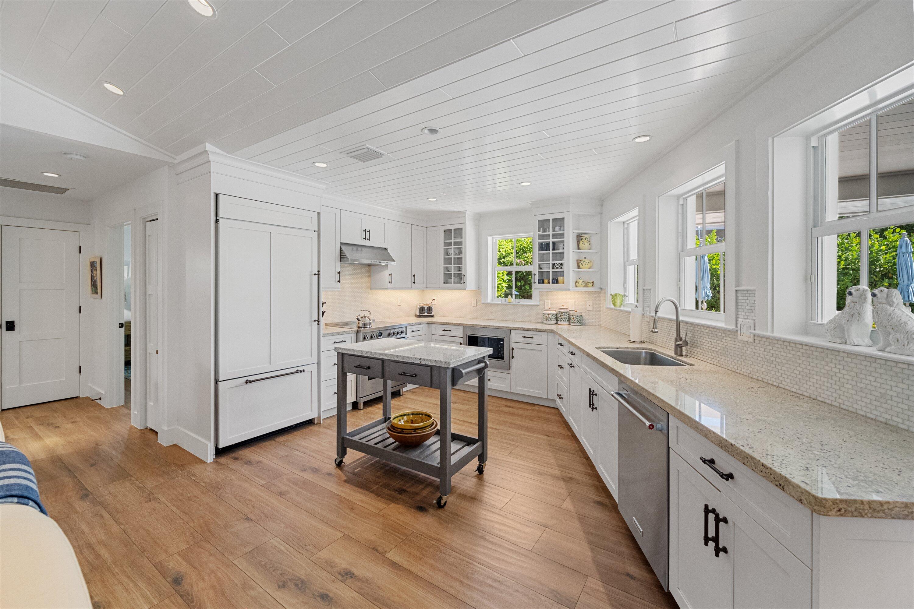 60 Colony, Jupiter Inlet Colony FL 33469