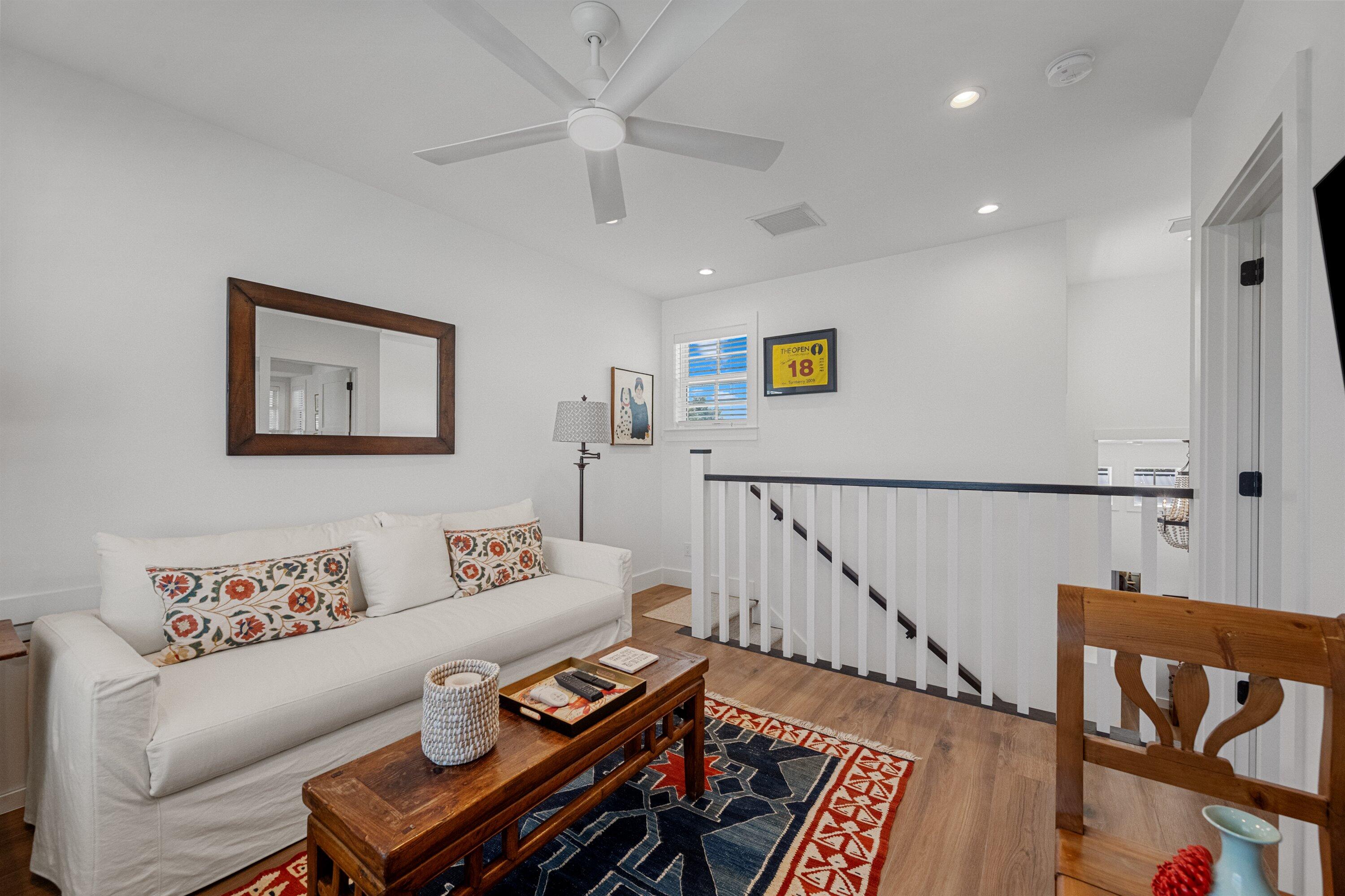 60 Colony, Jupiter Inlet Colony FL 33469