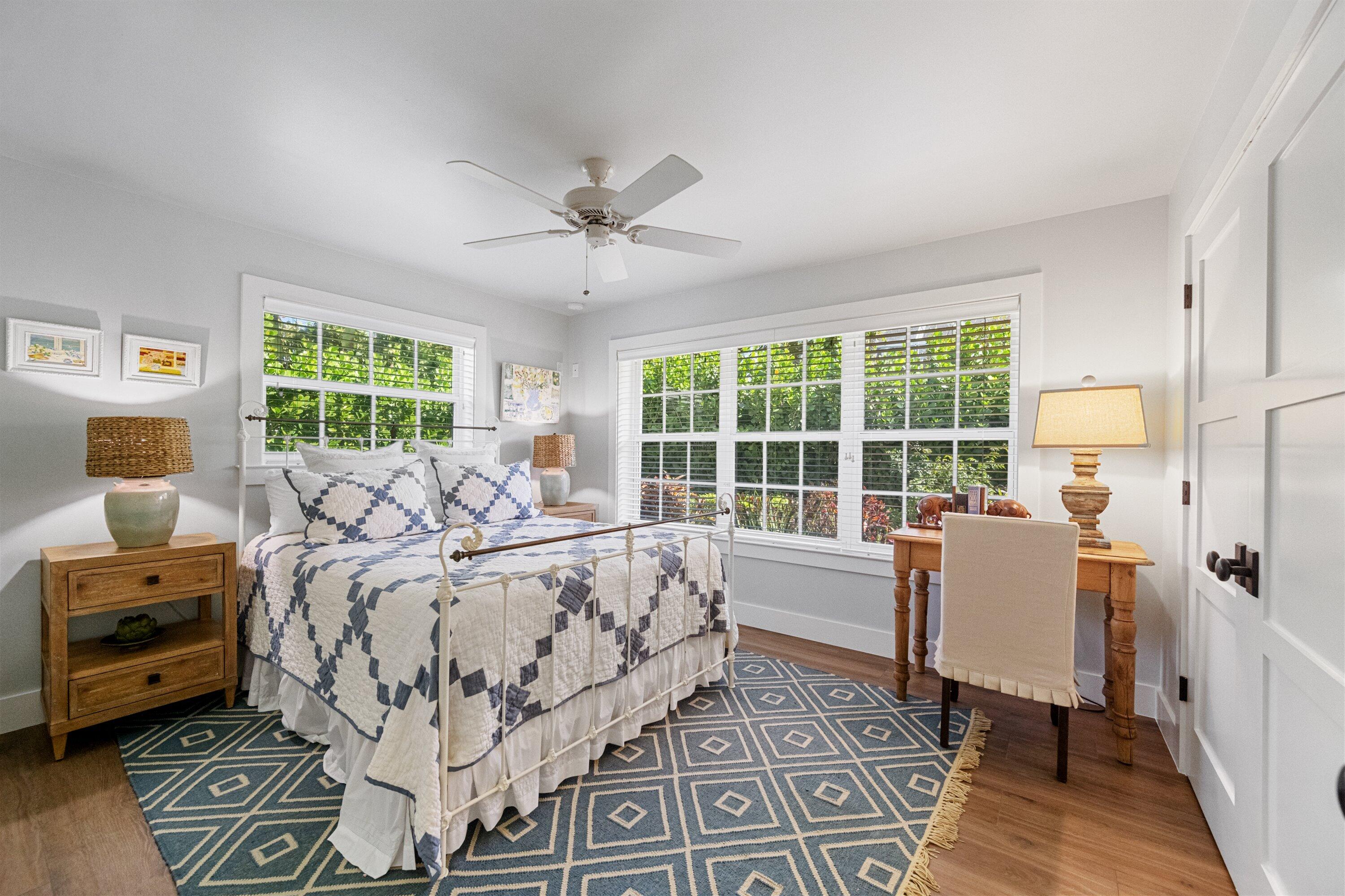 60 Colony, Jupiter Inlet Colony FL 33469
