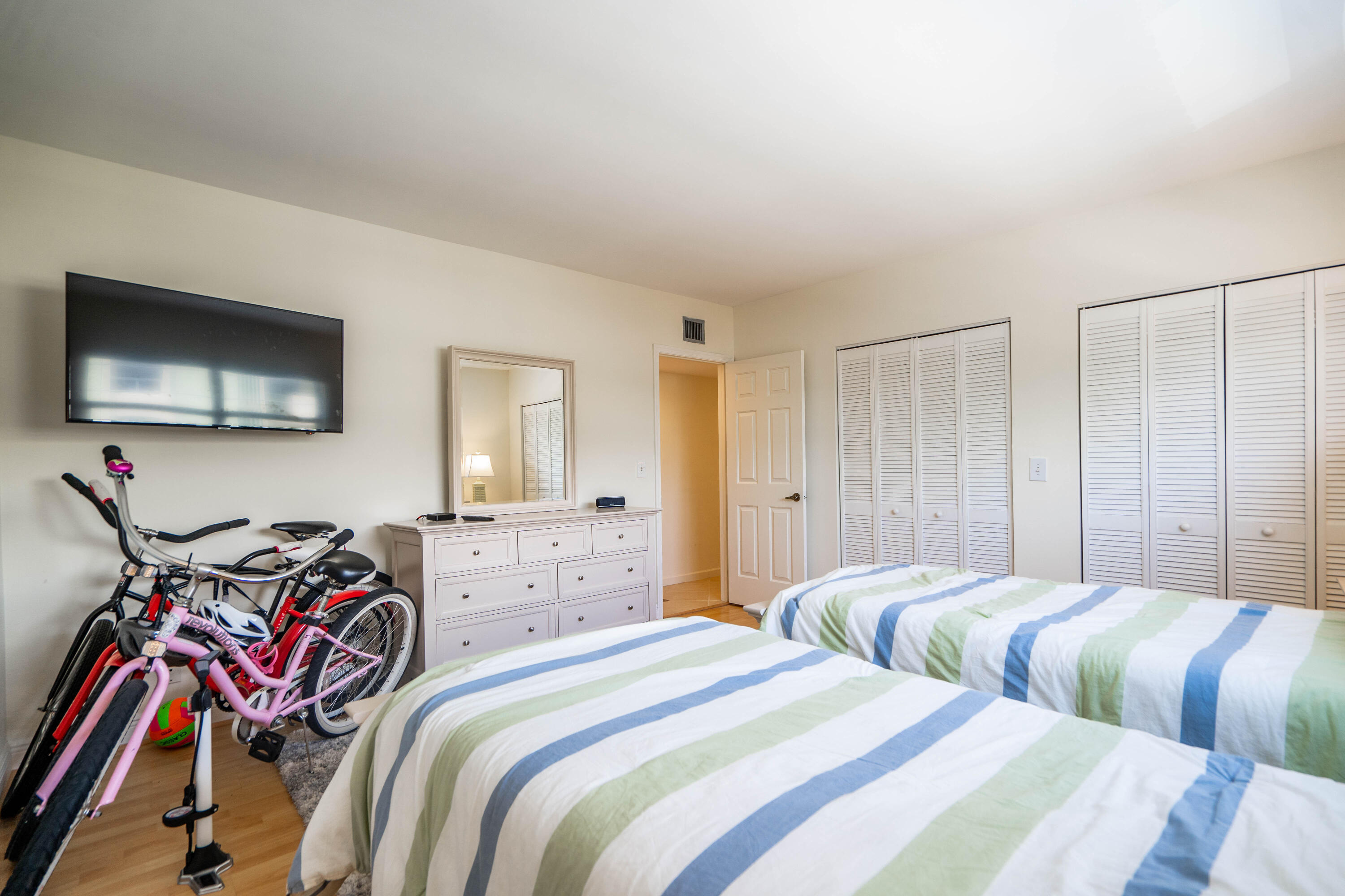 1212 SE 2nd #305, Fort Lauderdale FL 33301