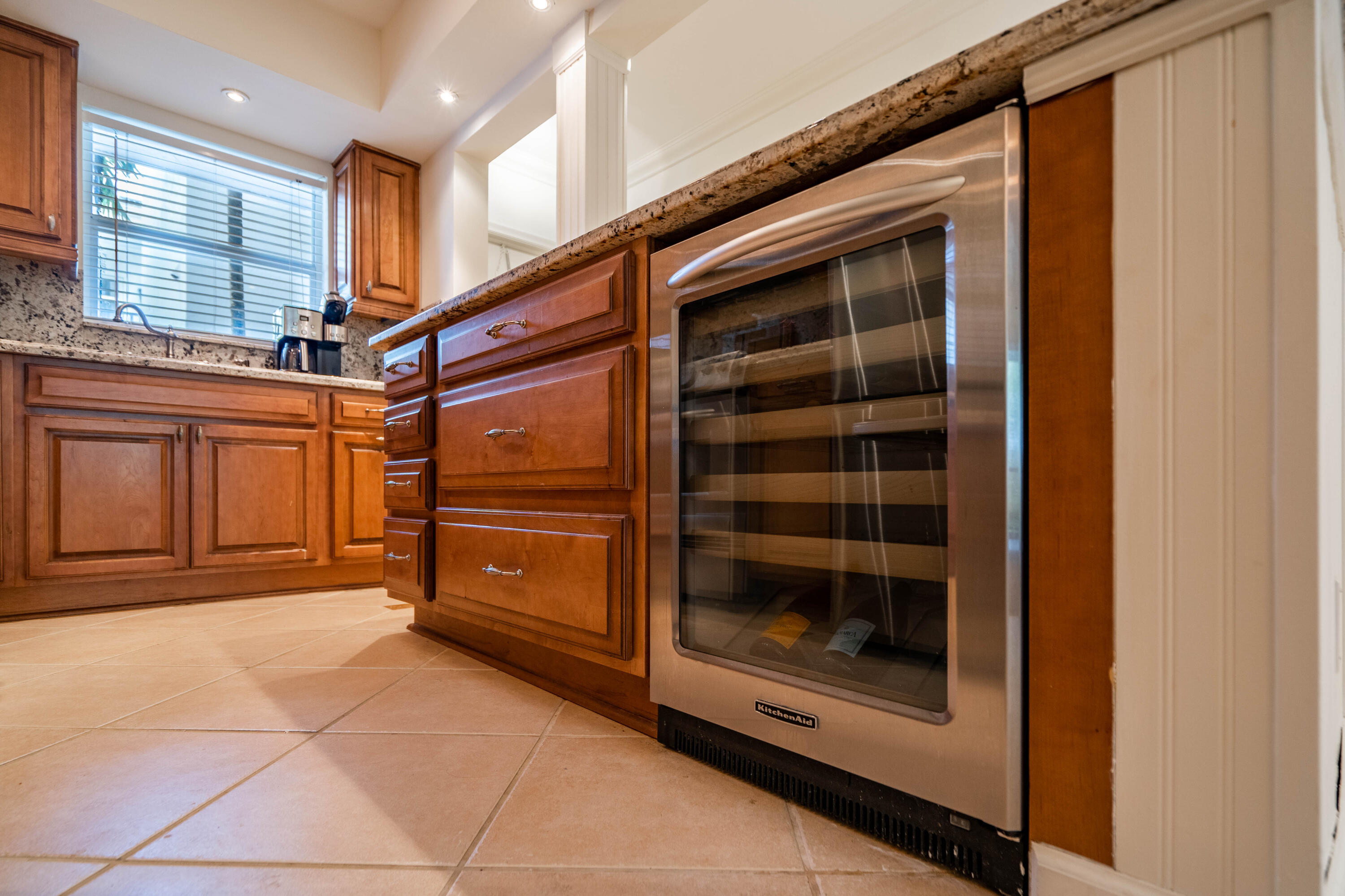1212 SE 2nd #305, Fort Lauderdale FL 33301