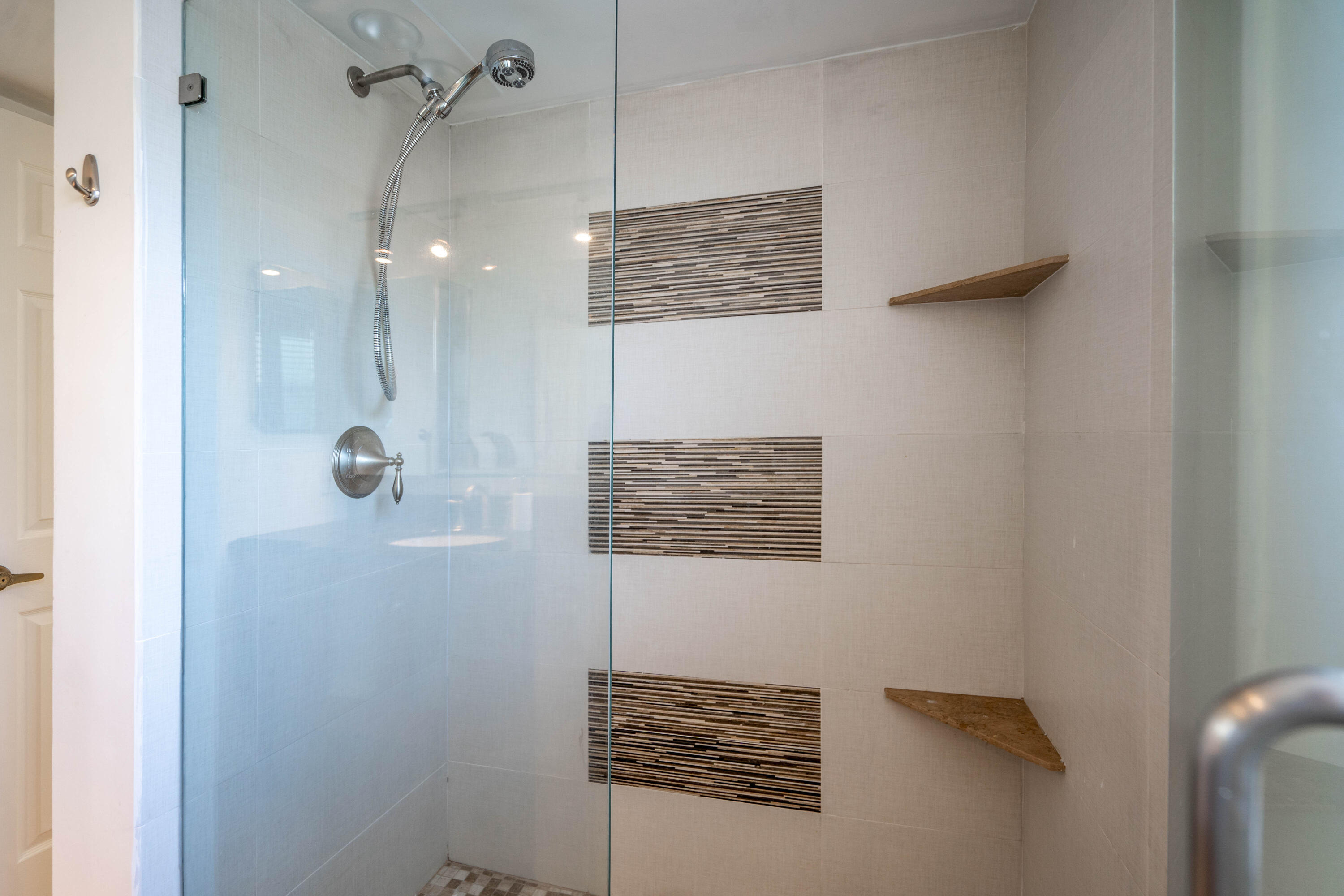 1212 SE 2nd #305, Fort Lauderdale FL 33301