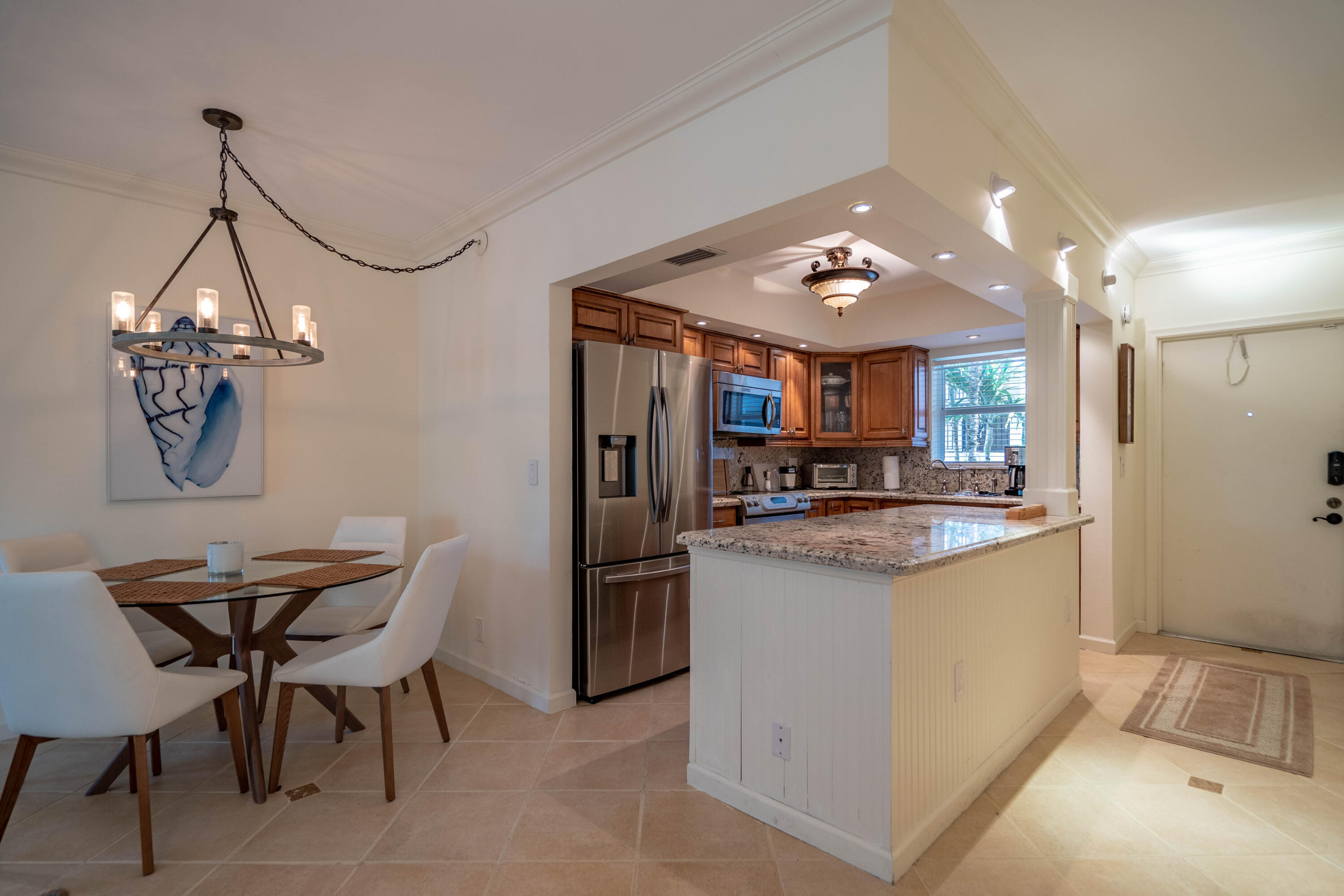 1212 SE 2nd #305, Fort Lauderdale FL 33301
