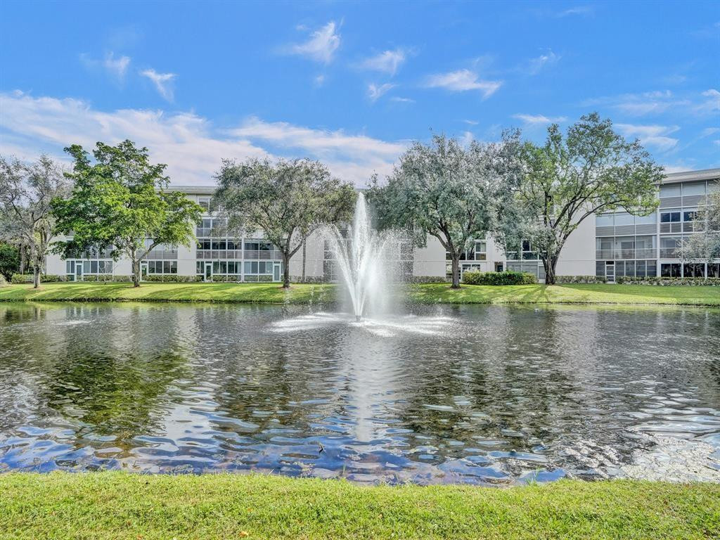 2003 GRANADA #C4, Coconut Creek FL 33066