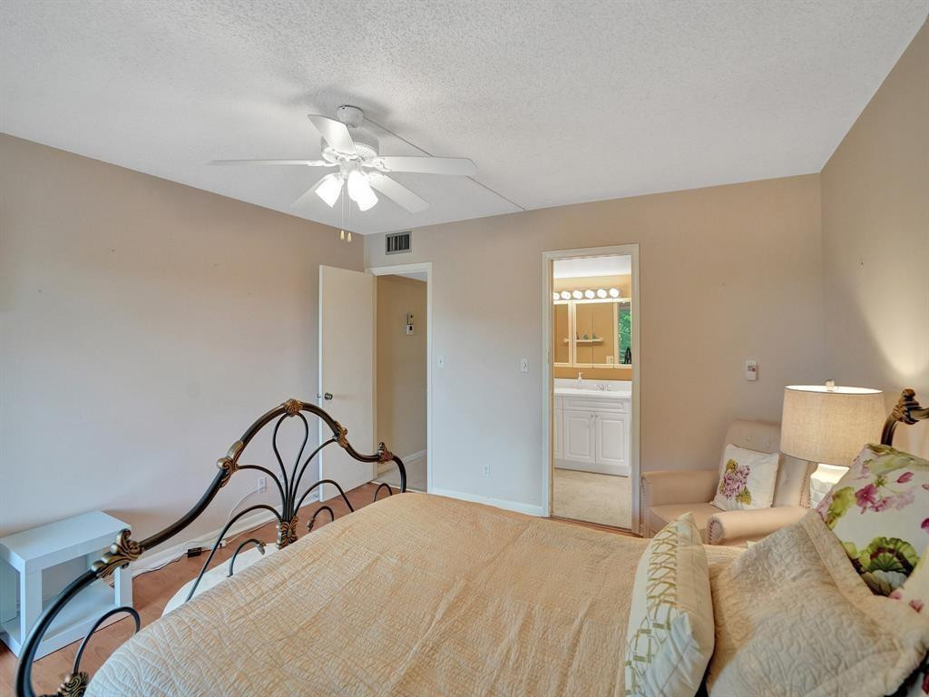 2003 GRANADA #C4, Coconut Creek FL 33066