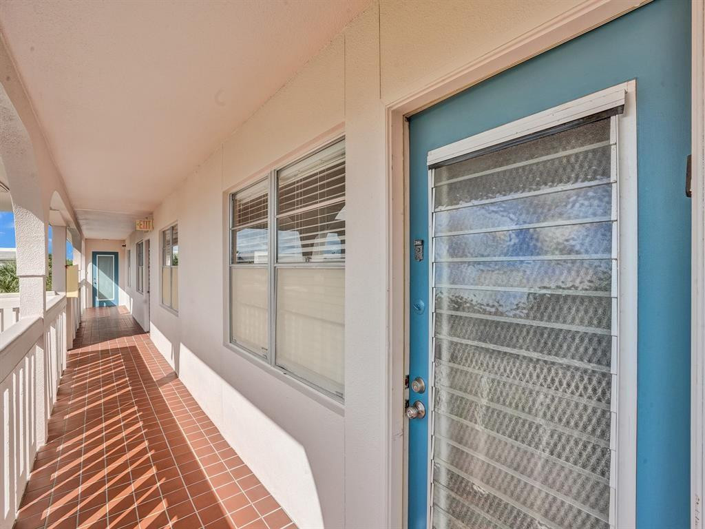 2003 GRANADA #C4, Coconut Creek FL 33066