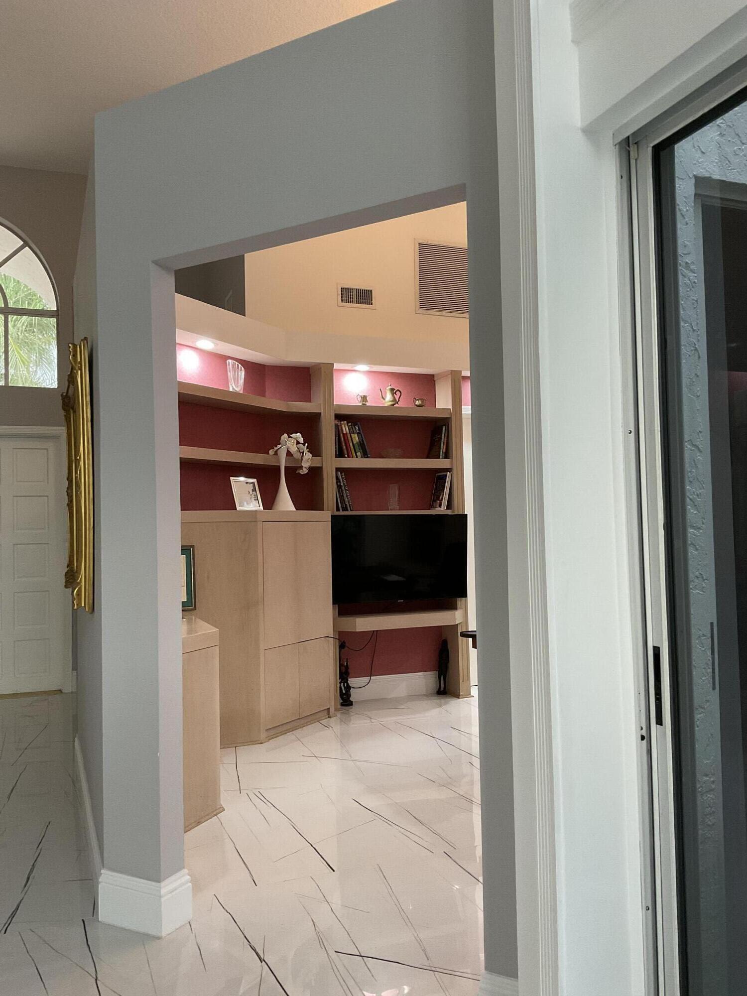 7111 Dubonnet, Boca Raton FL 33433