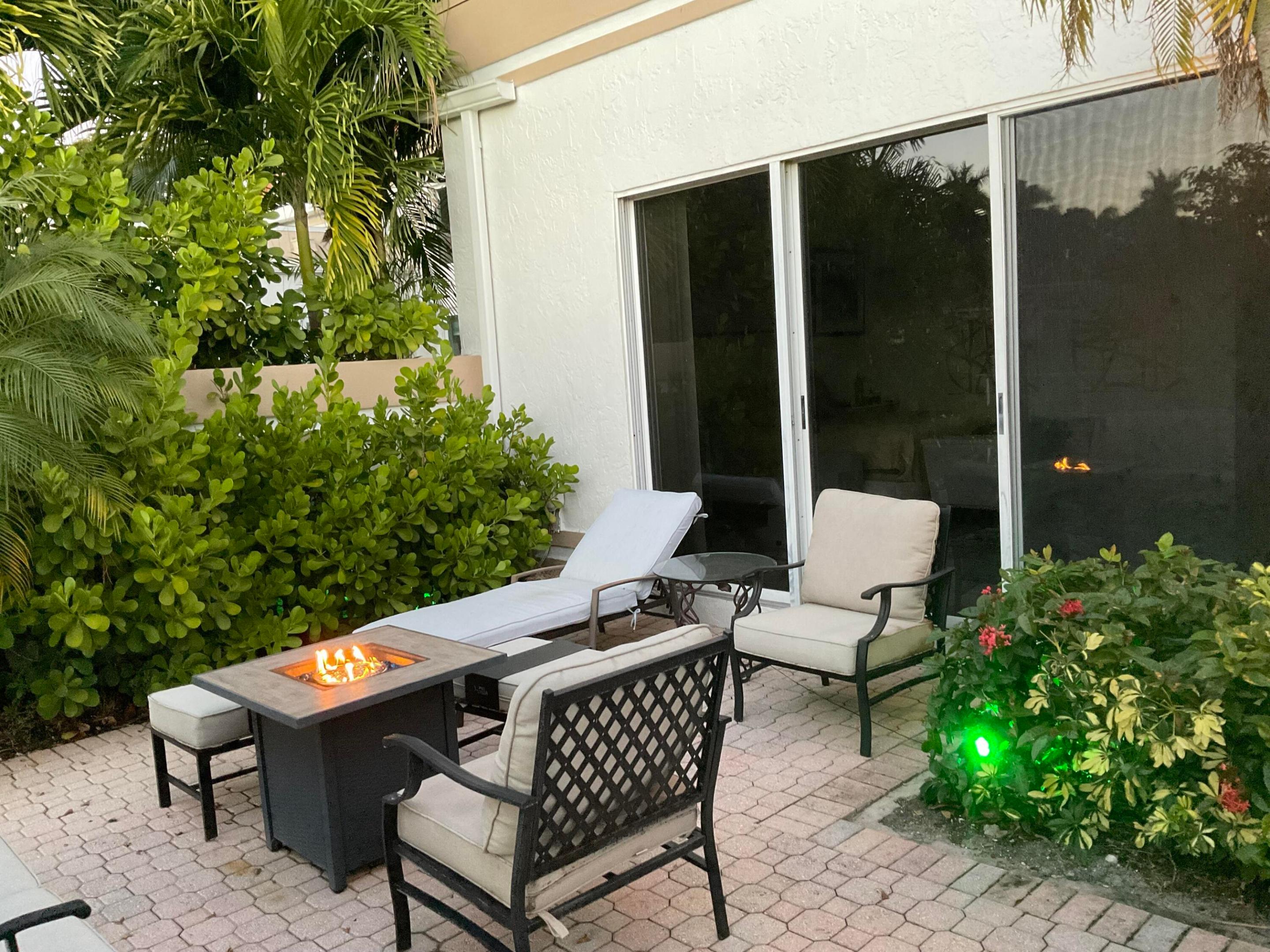 7111 Dubonnet, Boca Raton FL 33433