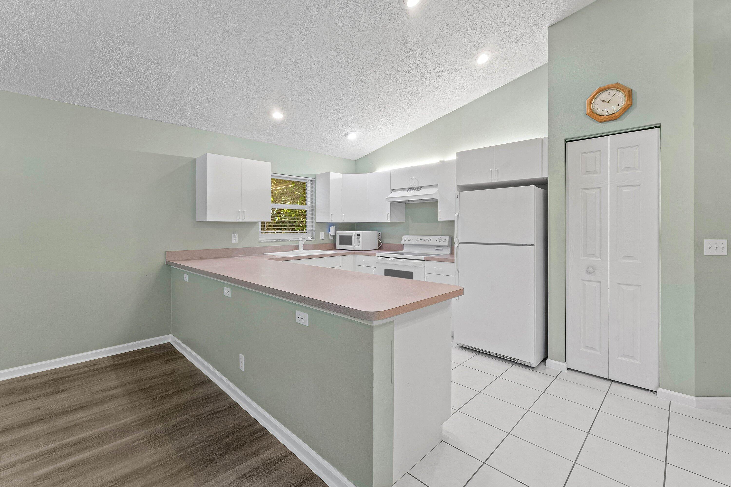 6333 UNGERER, Jupiter FL 33458