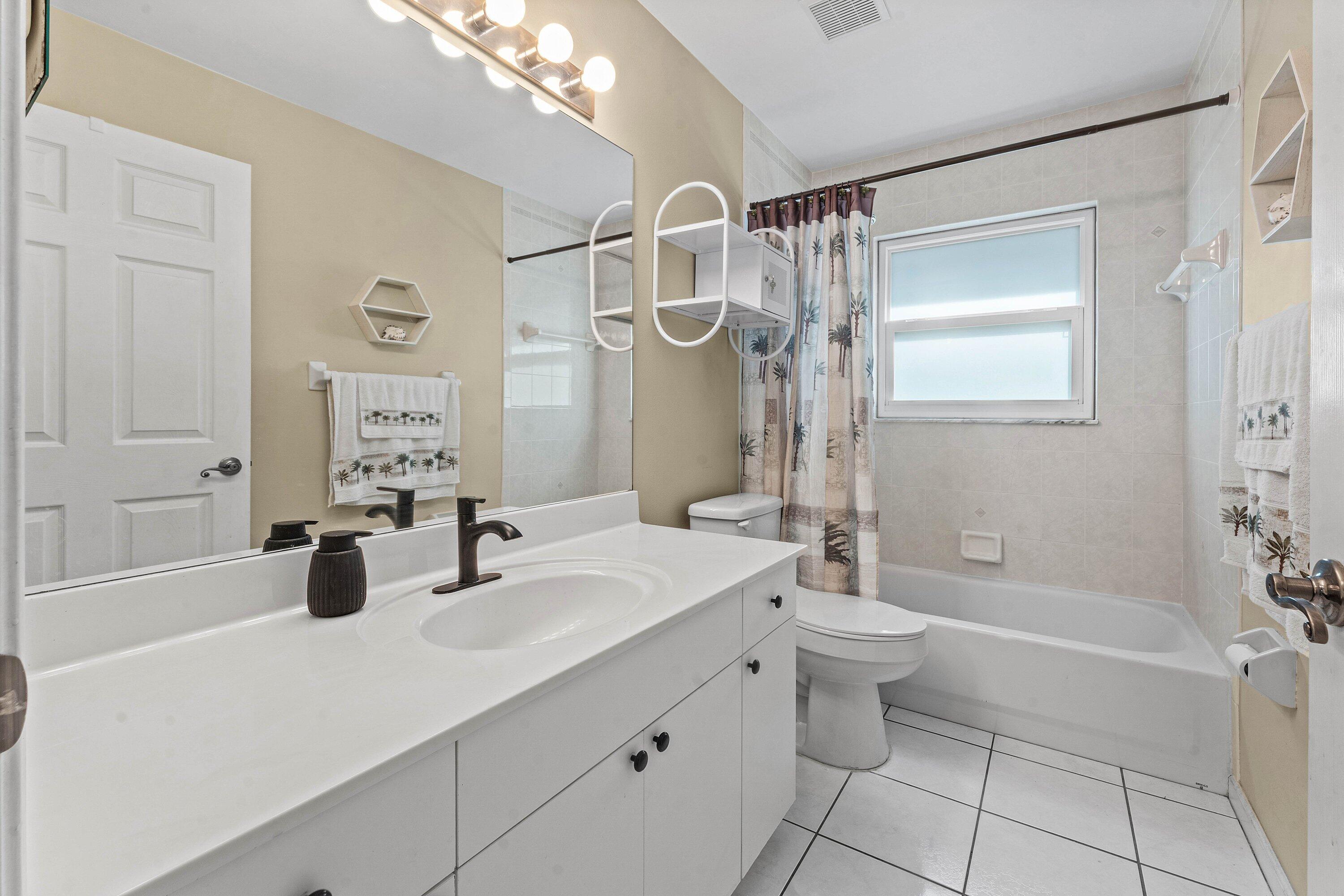 6333 UNGERER, Jupiter FL 33458
