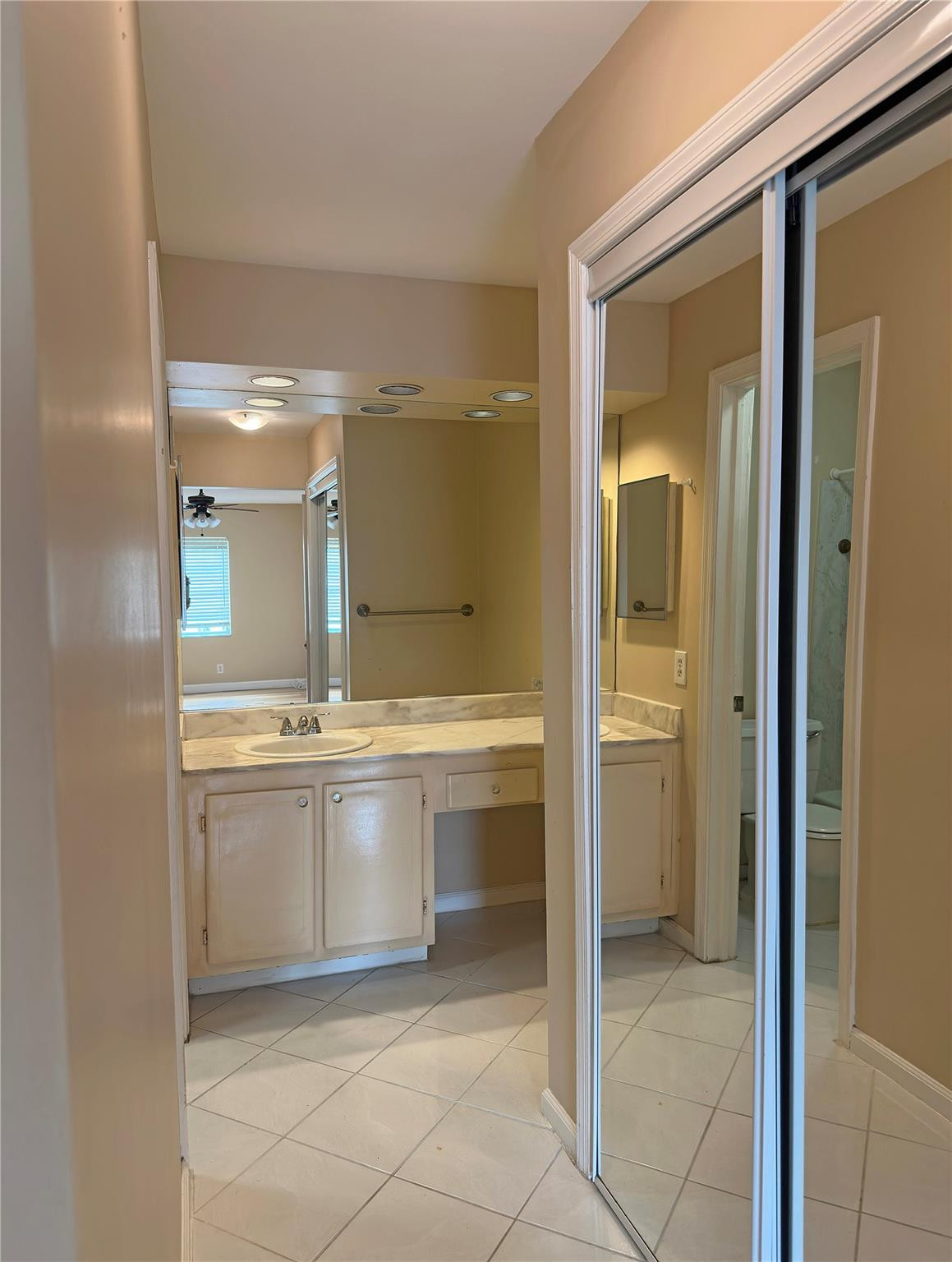 6317 Bay Club #3, Fort Lauderdale FL 33308