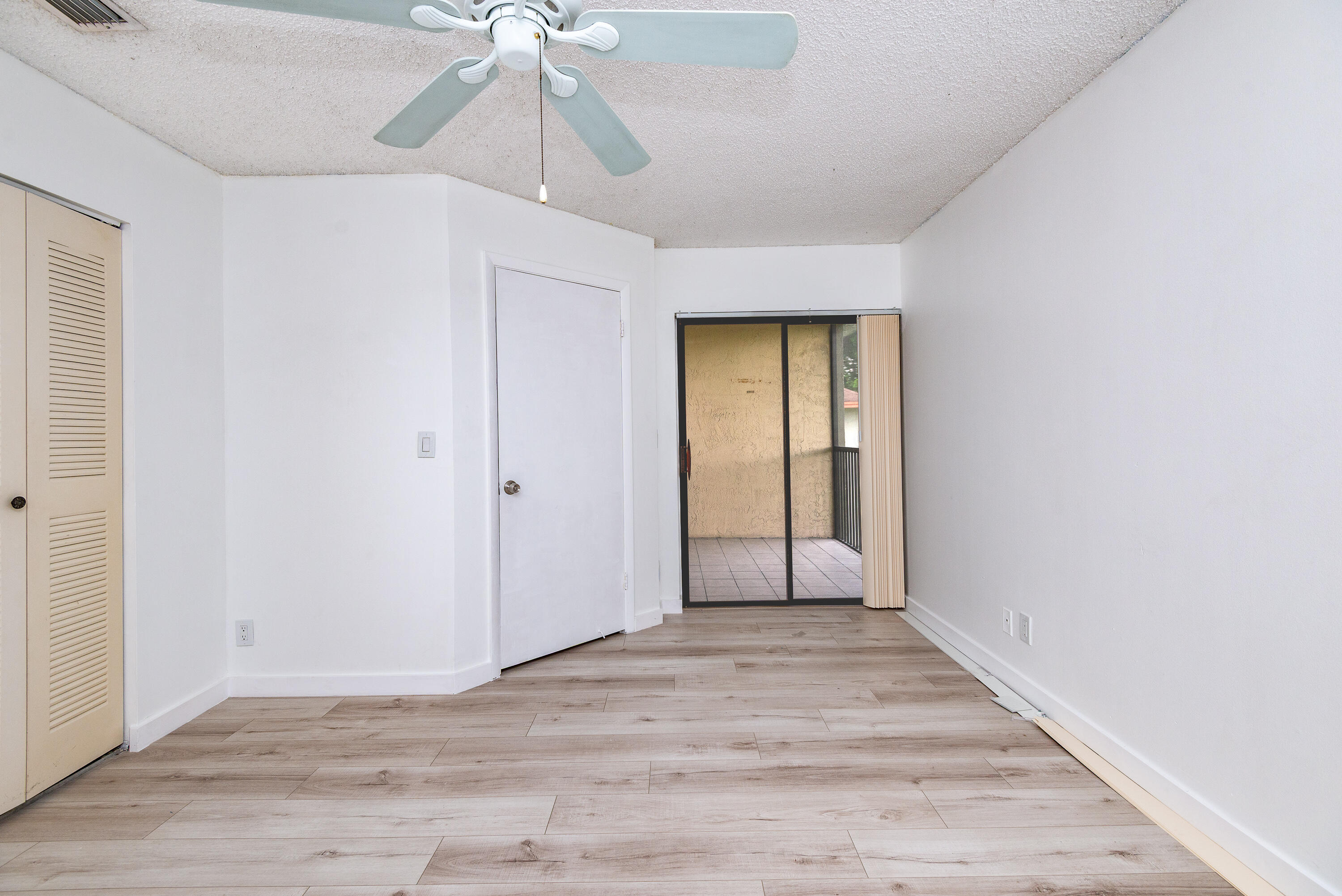 5590 COURTYARD, Margate FL 33063