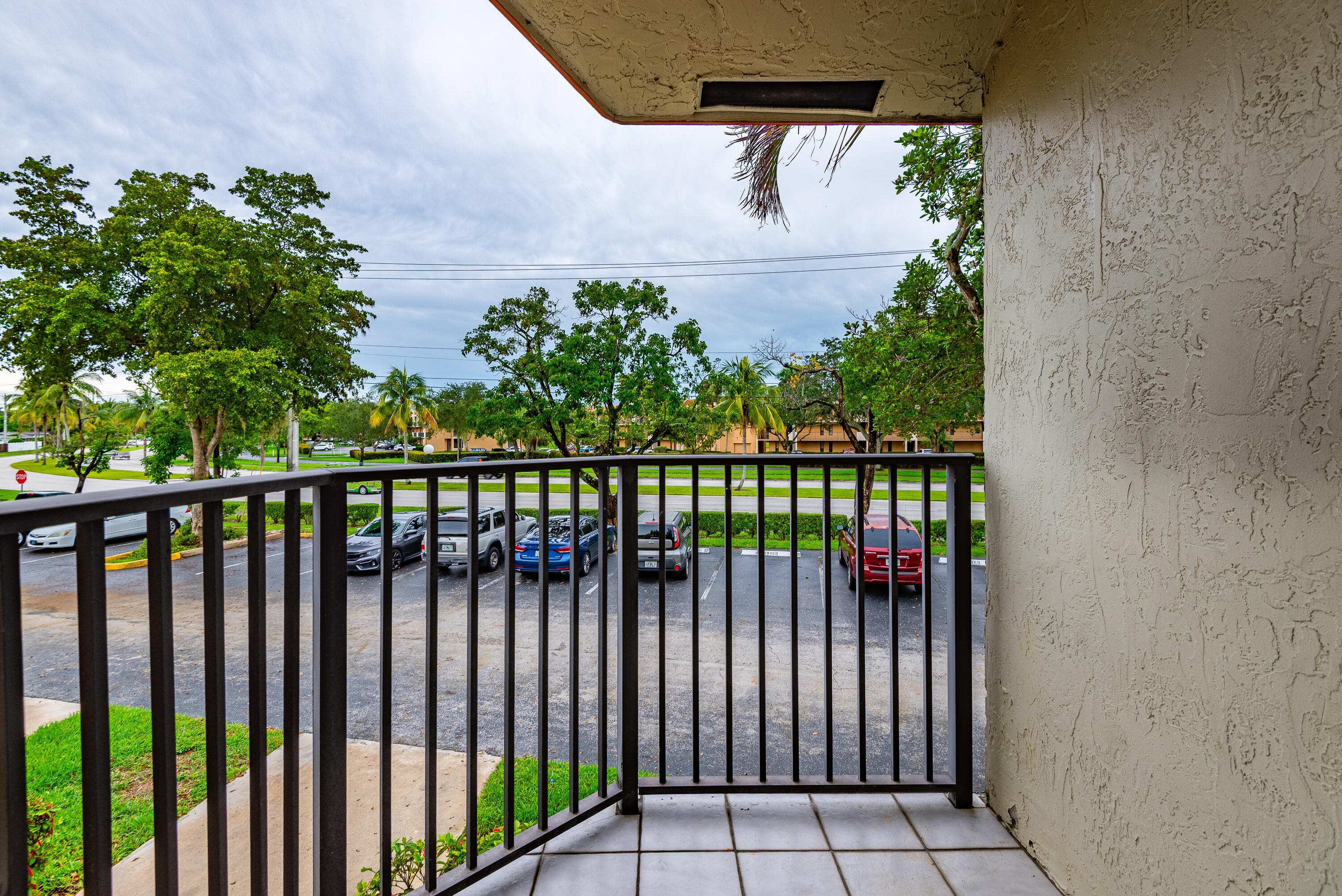 5590 COURTYARD, Margate FL 33063