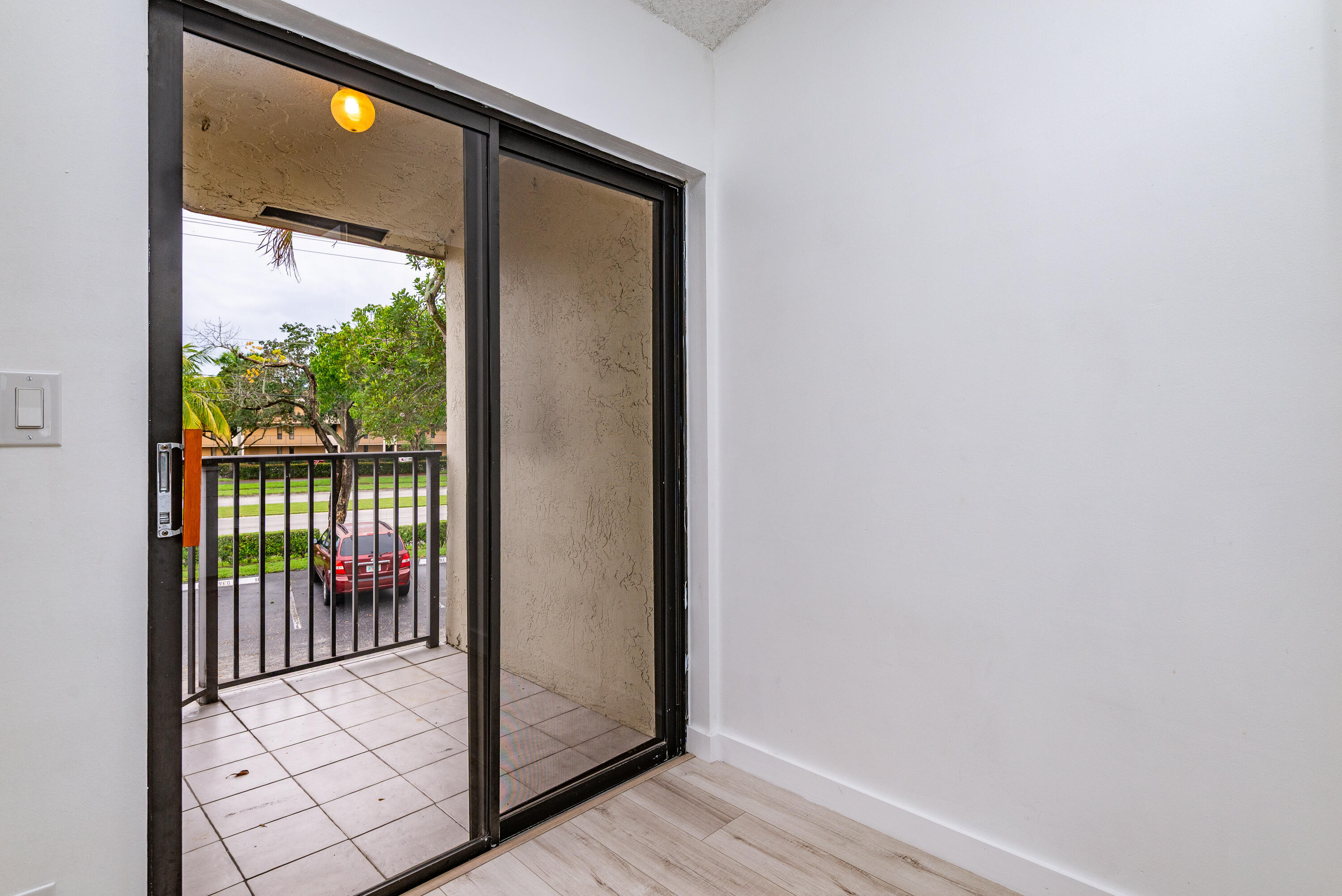 5590 COURTYARD, Margate FL 33063