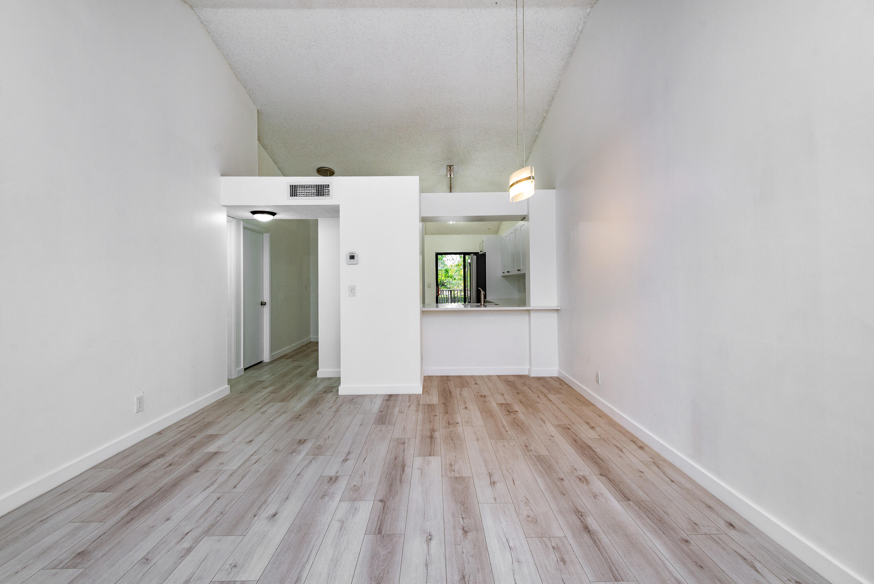 5590 COURTYARD, Margate FL 33063