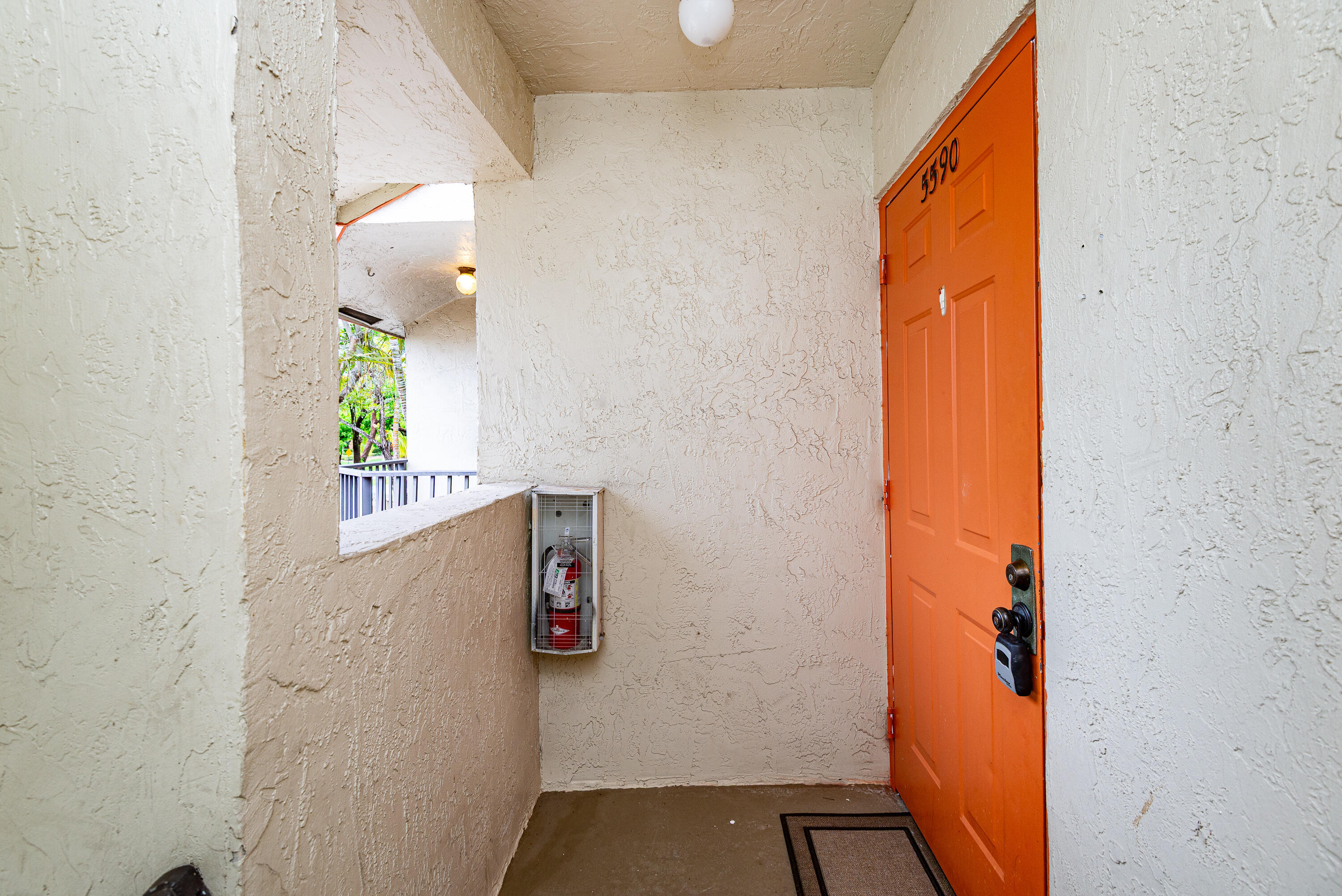 5590 COURTYARD, Margate FL 33063