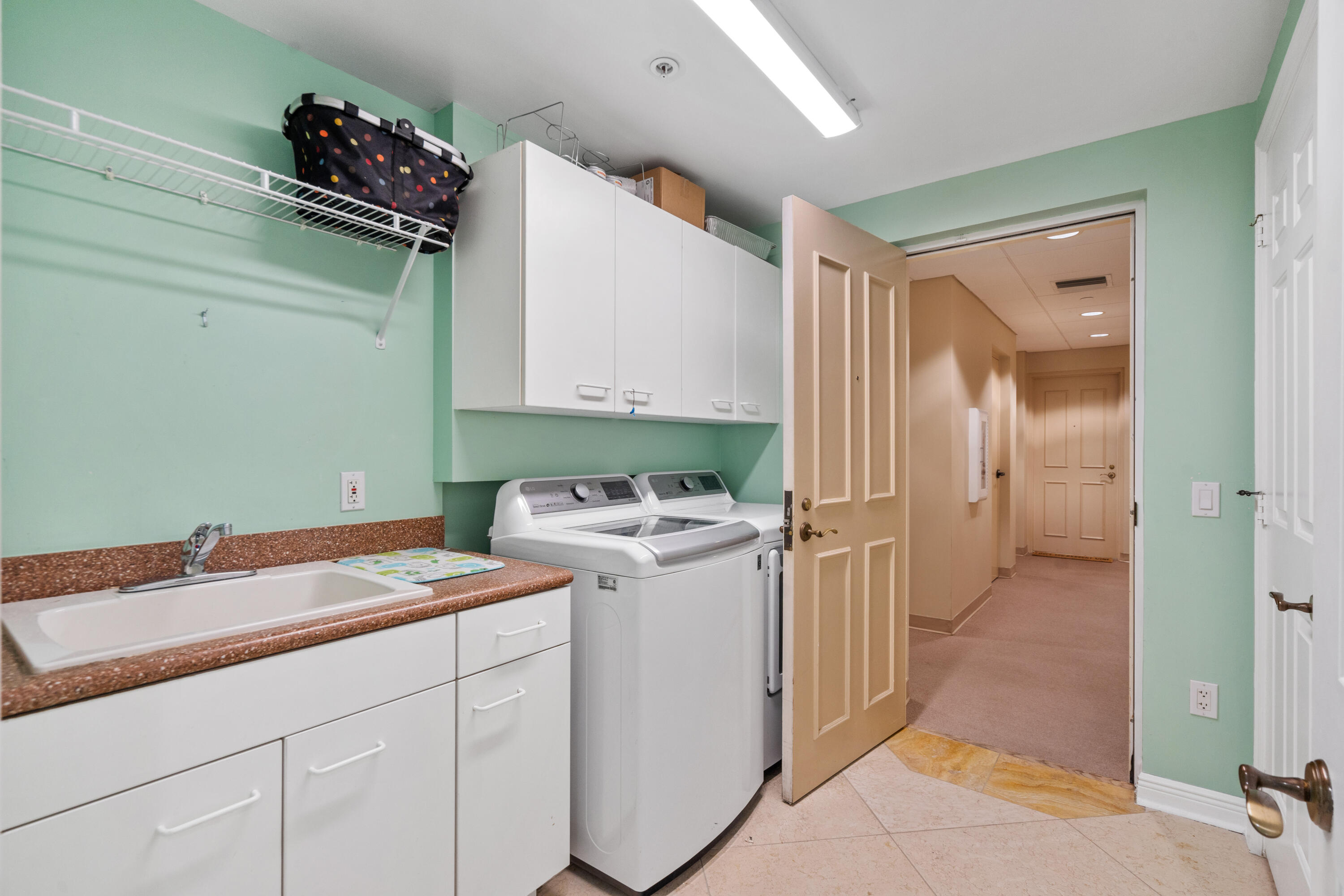 400 S US HIGHWAY 1 #104, Jupiter FL 33477