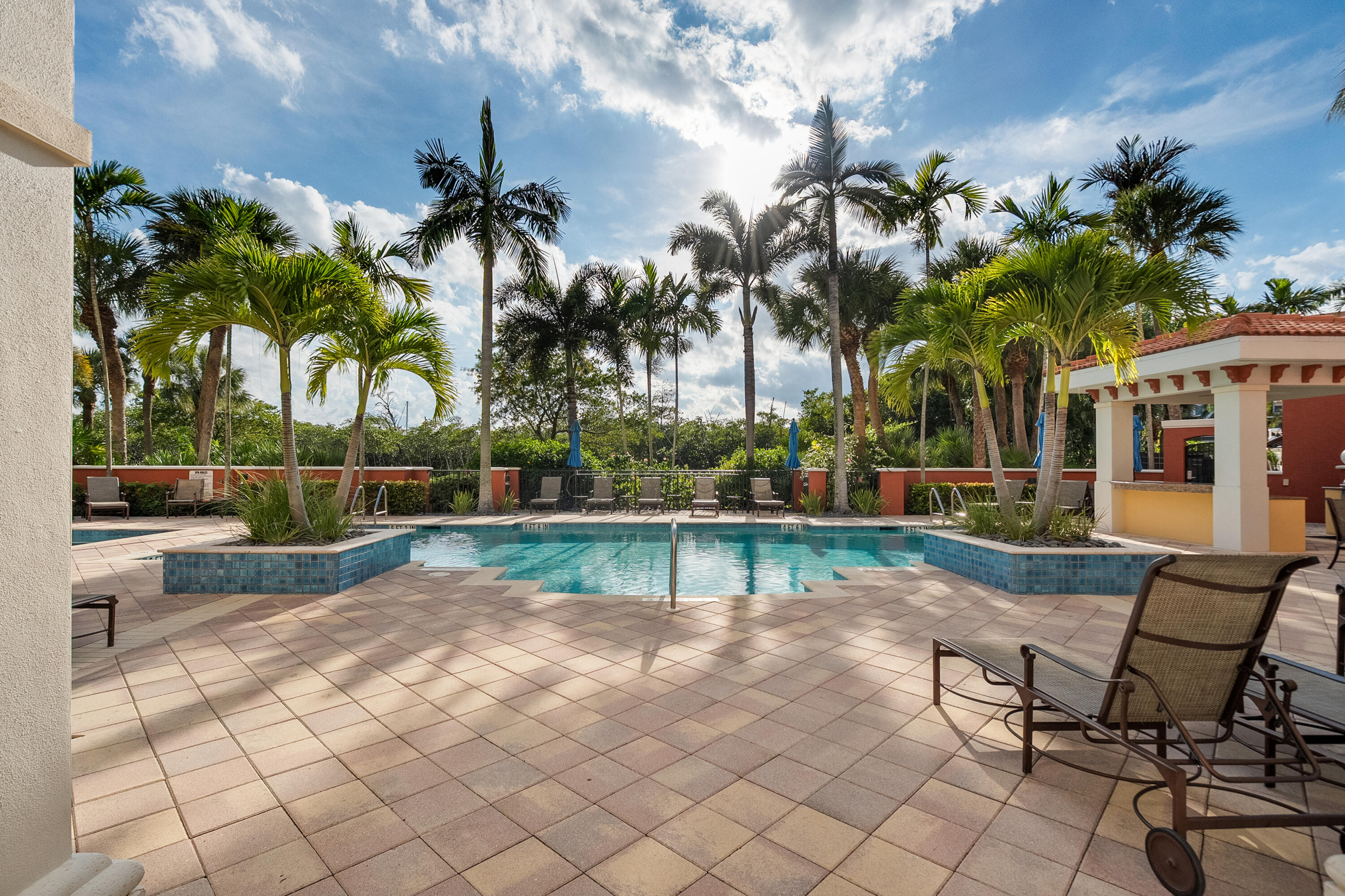400 S US HIGHWAY 1 #104, Jupiter FL 33477
