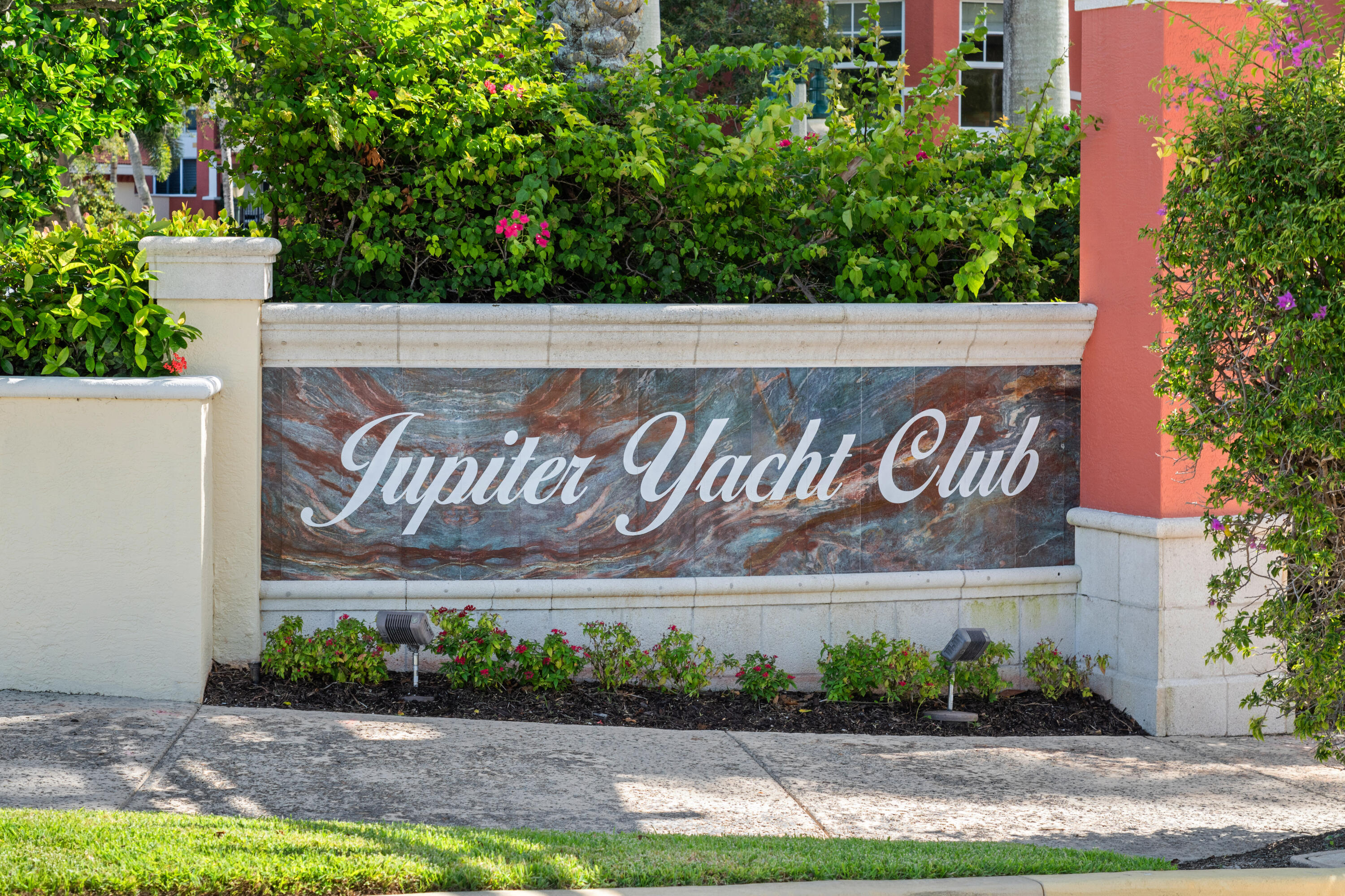 400 S US HIGHWAY 1 #104, Jupiter FL 33477