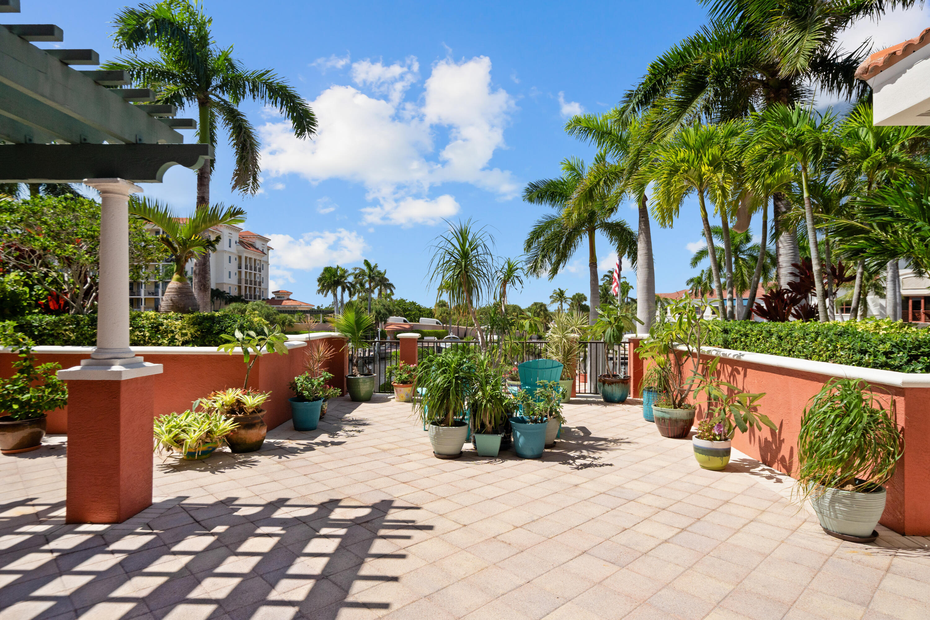400 S US HIGHWAY 1 #104, Jupiter FL 33477