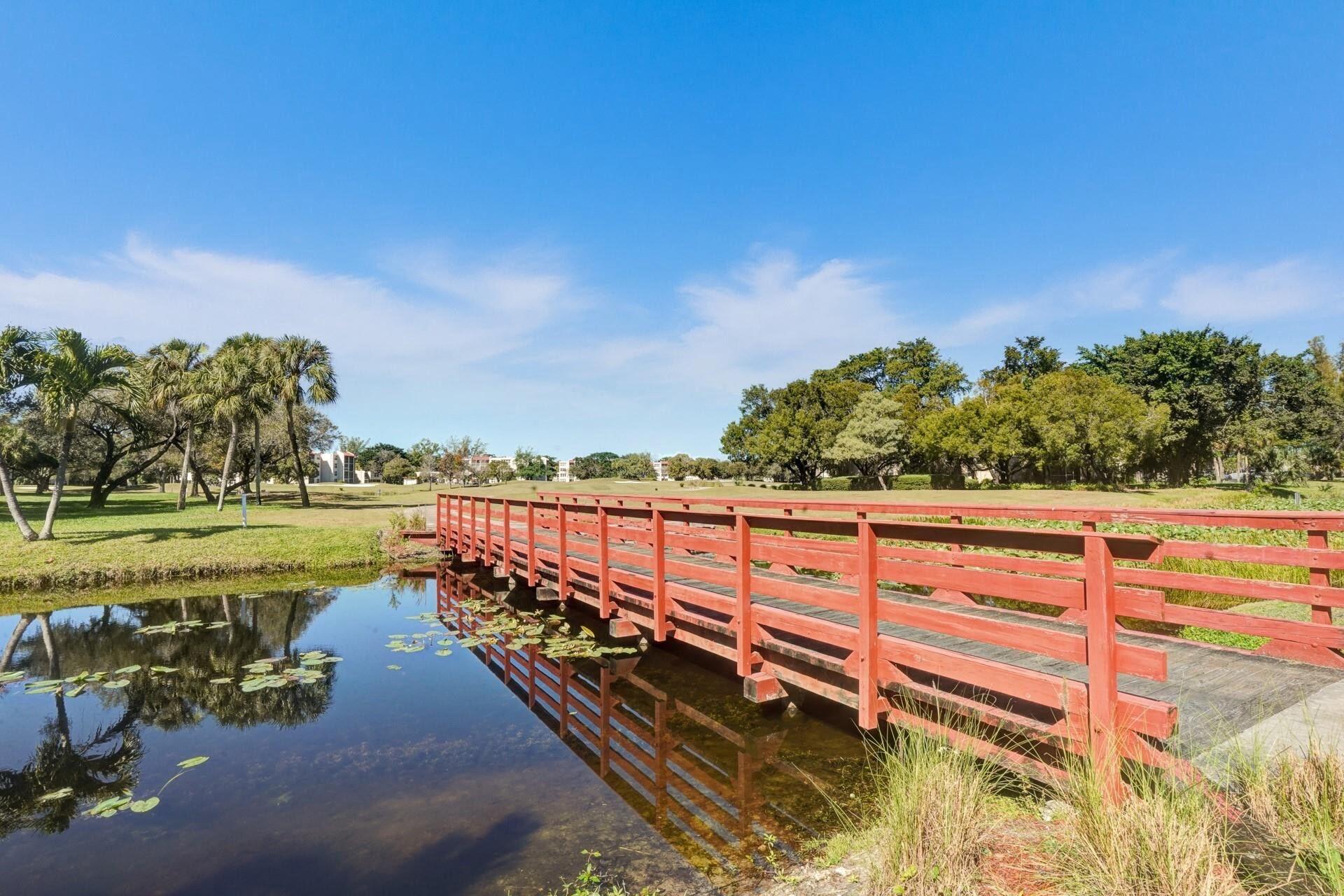 9470 TANGERINE #203, Davie FL 33324