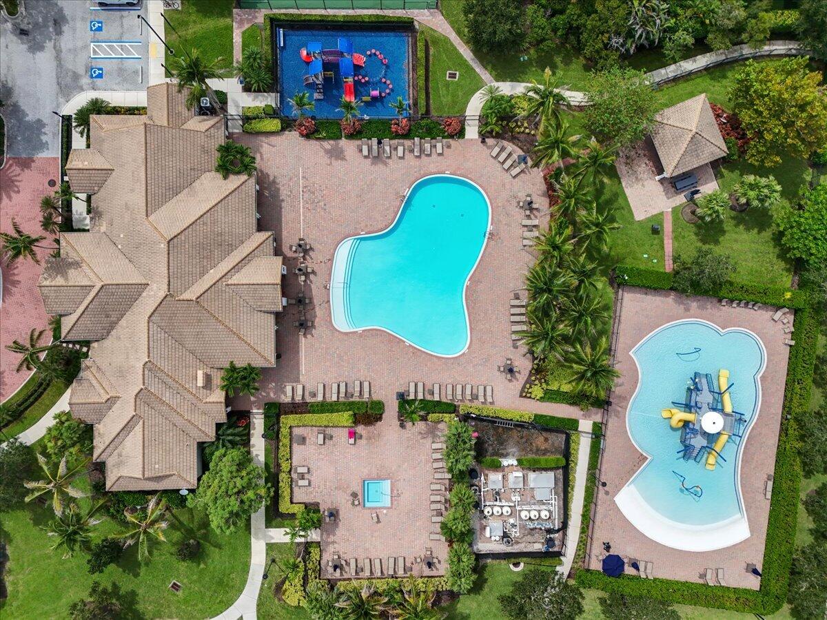 128 Umbrella, Jupiter FL 33458