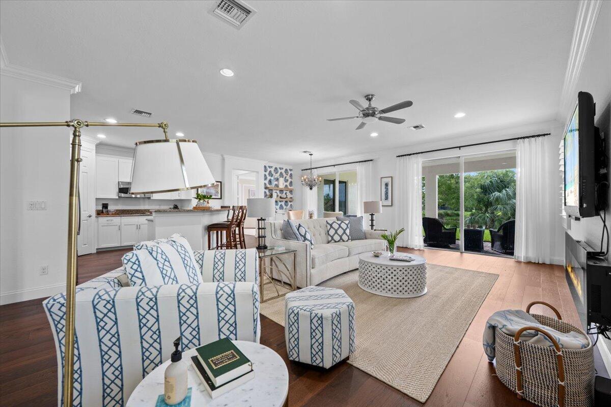 128 Umbrella, Jupiter FL 33458