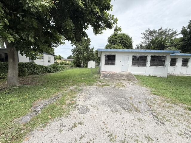1421 NW Avenue D, Belle Glade FL 33430