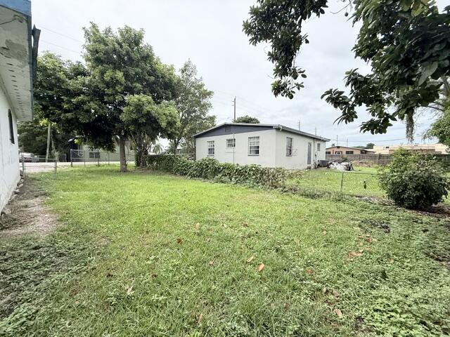 1421 NW Avenue D, Belle Glade FL 33430