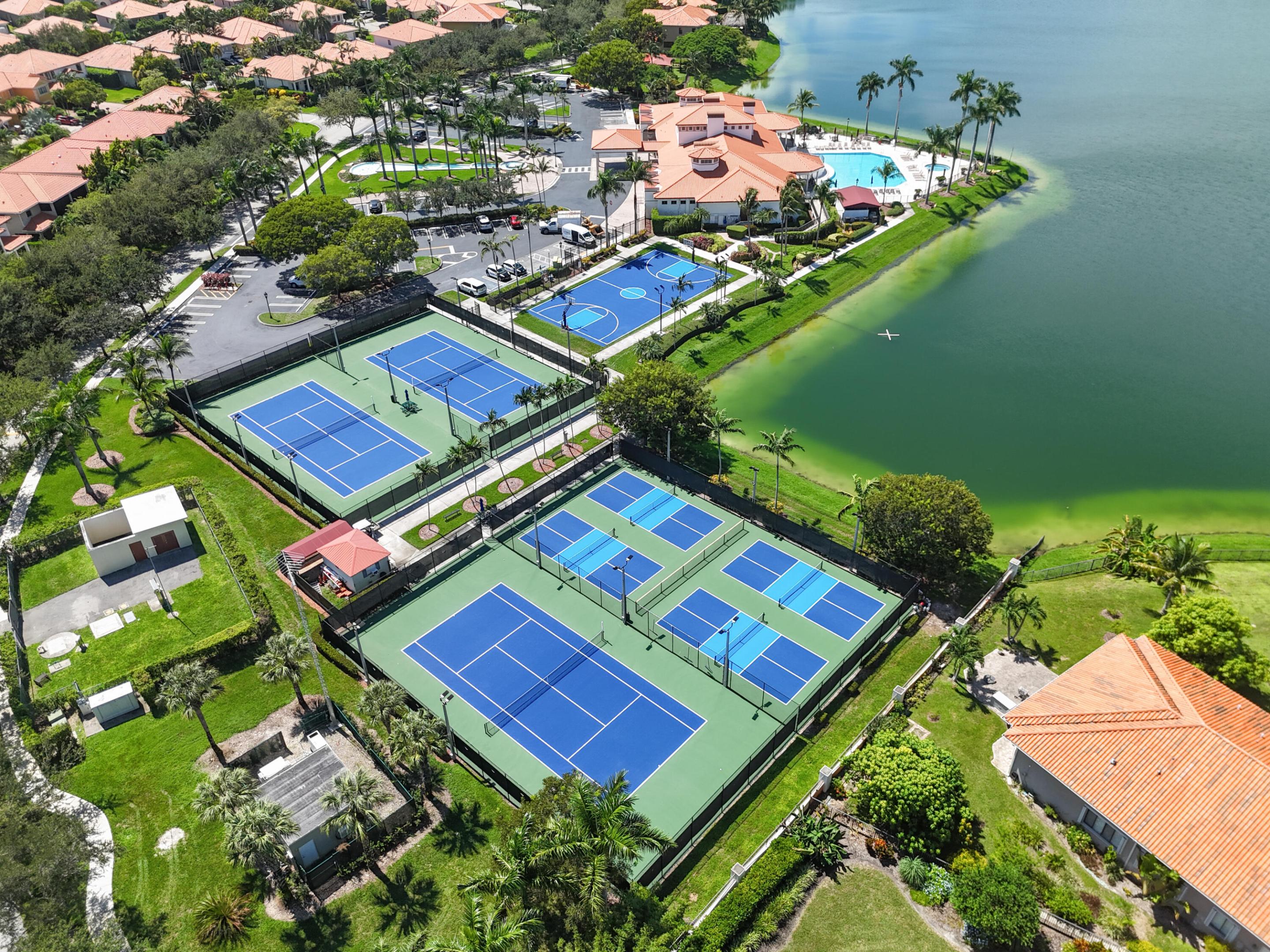 7512 SW 187TH, Cutler Bay FL 33157
