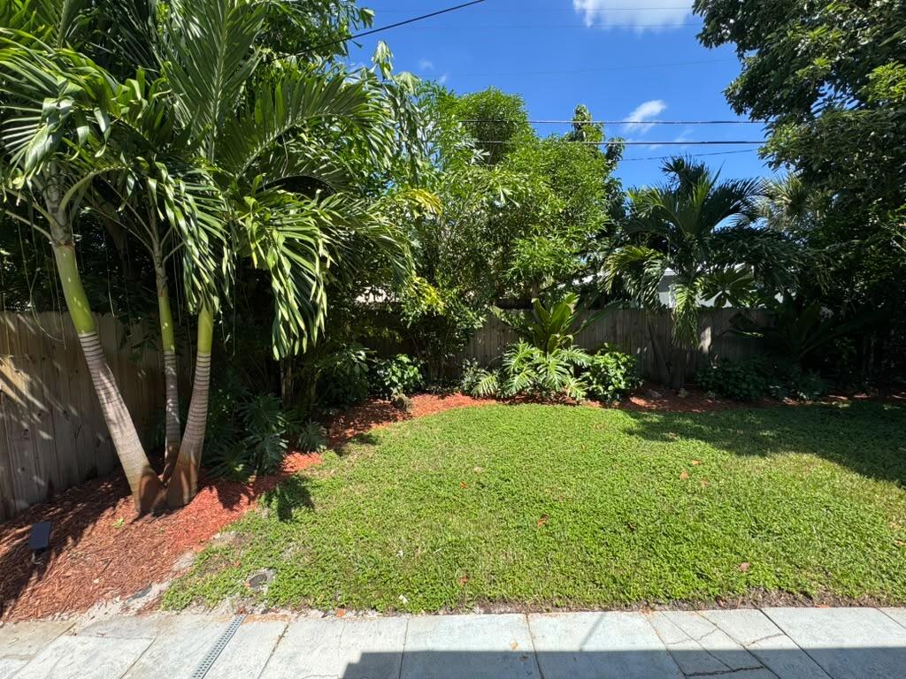 176 E 24TH, Riviera Beach FL 33404