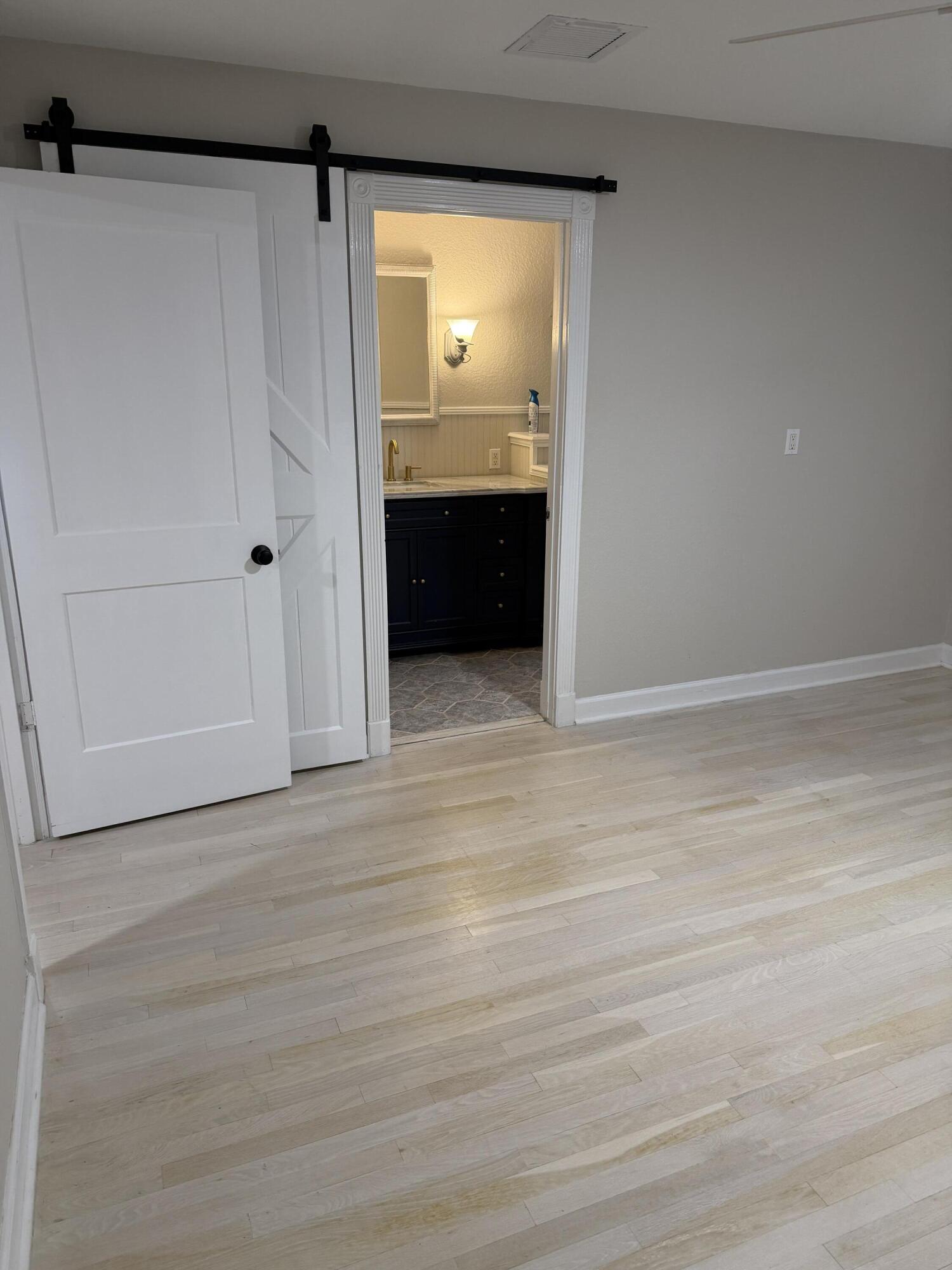176 E 24TH, Riviera Beach FL 33404