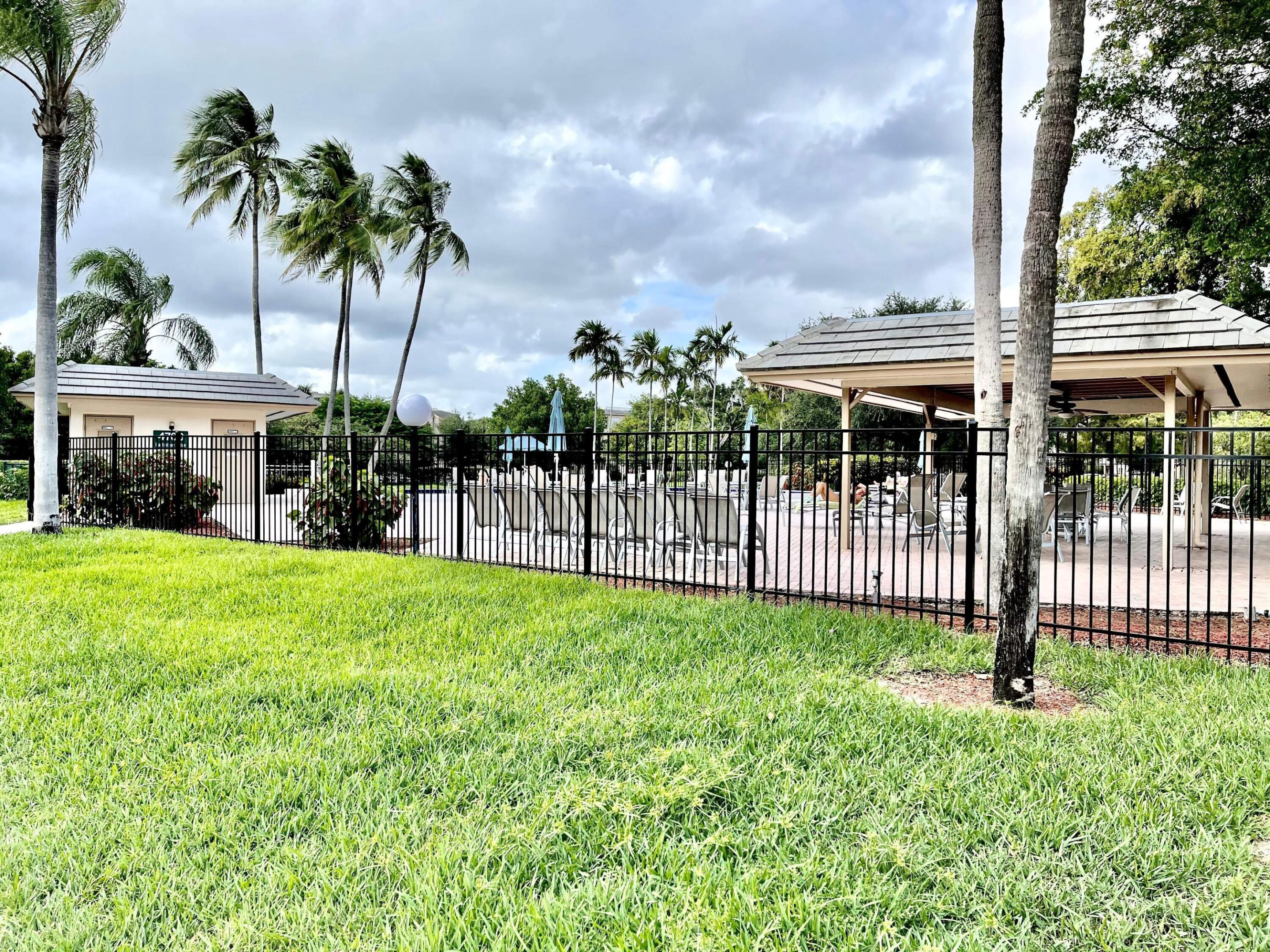 4401 MARTINIQUE #H2, Coconut Creek FL 33066