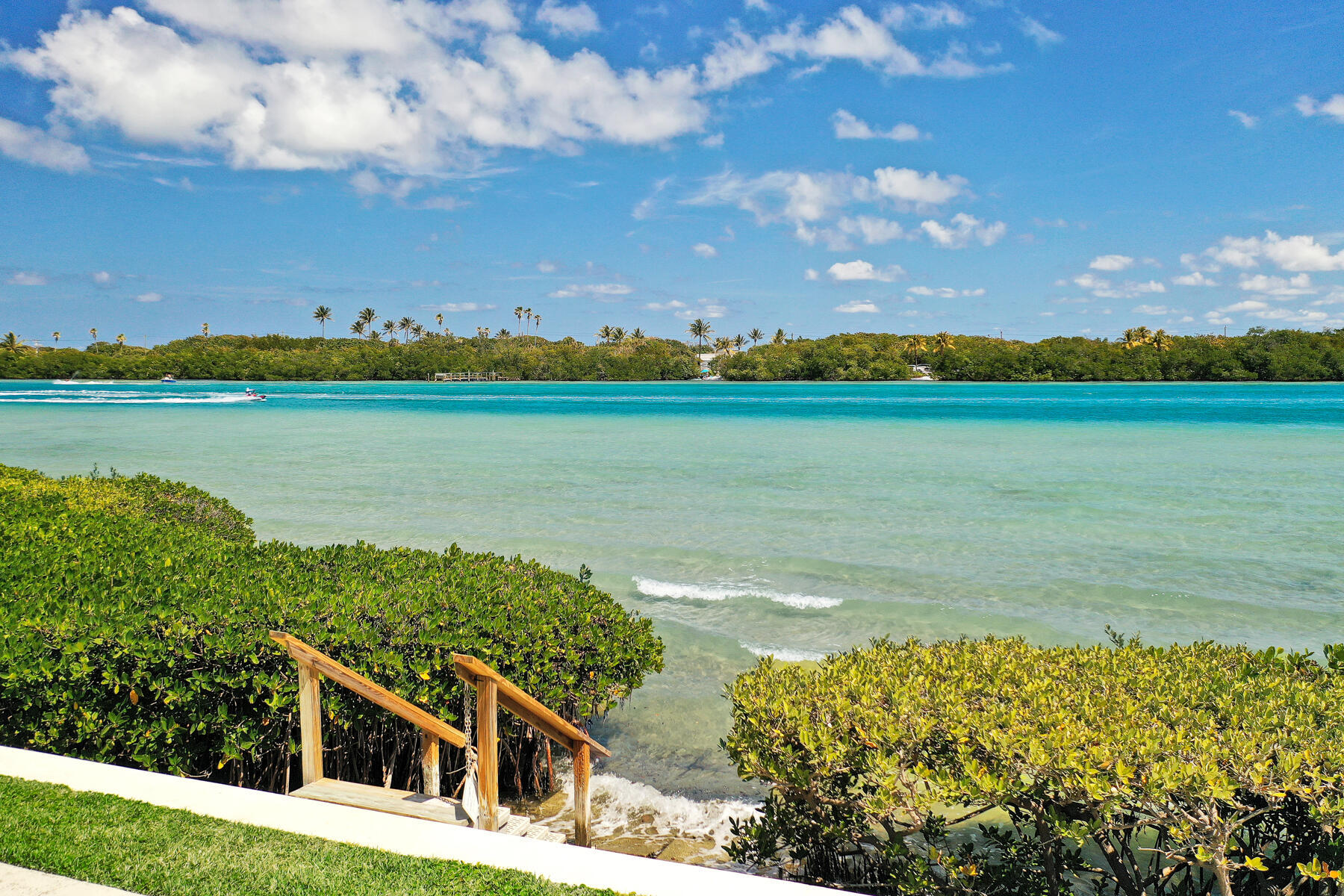 100 Waterway, Jupiter FL 33469