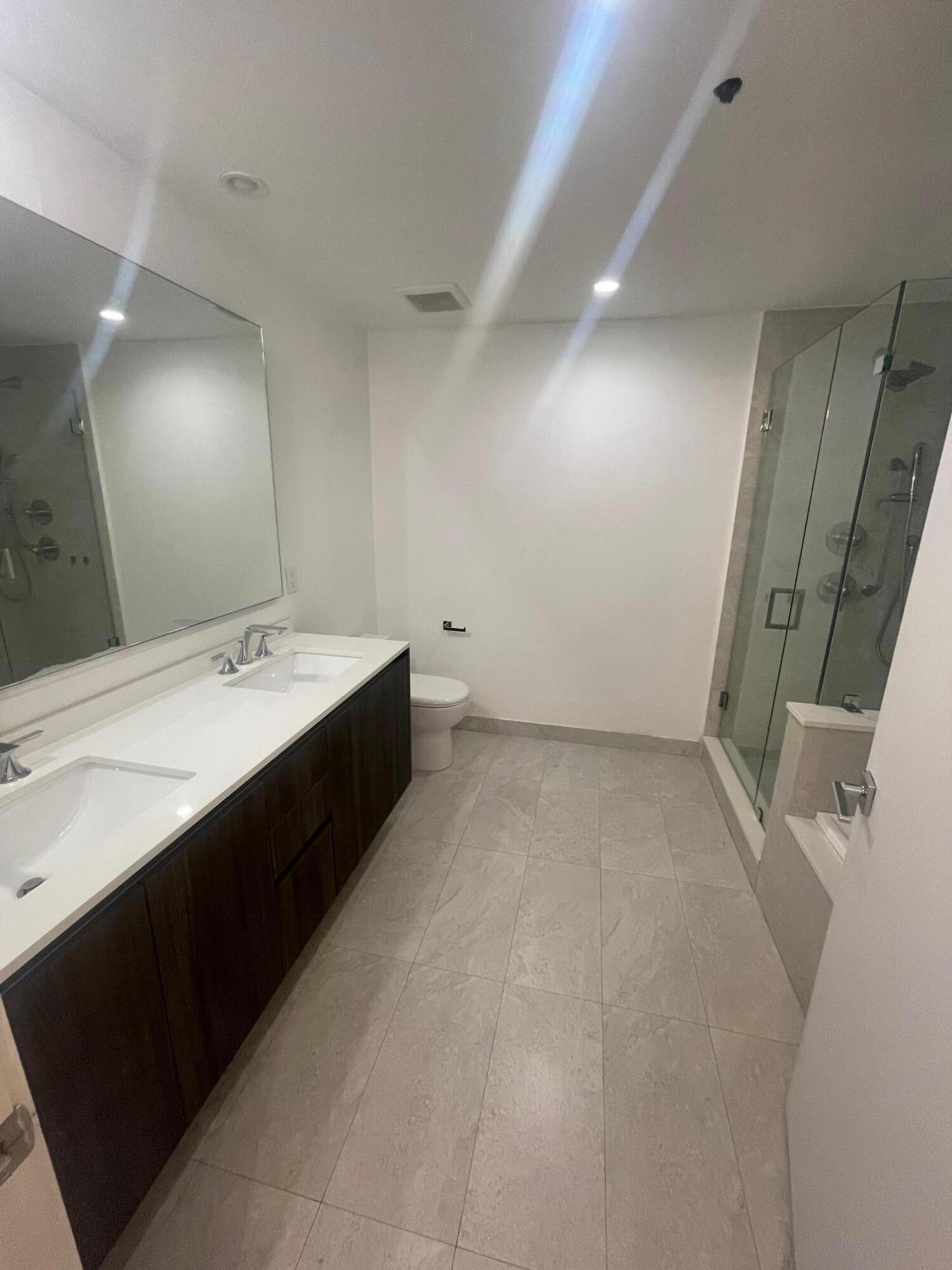 488 NE 18th #2106, Miami FL 33132