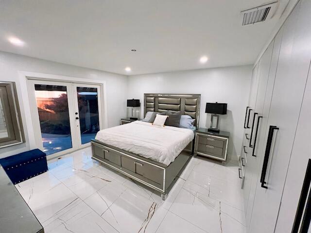 1155 BUCHANAN, Hollywood FL 33019