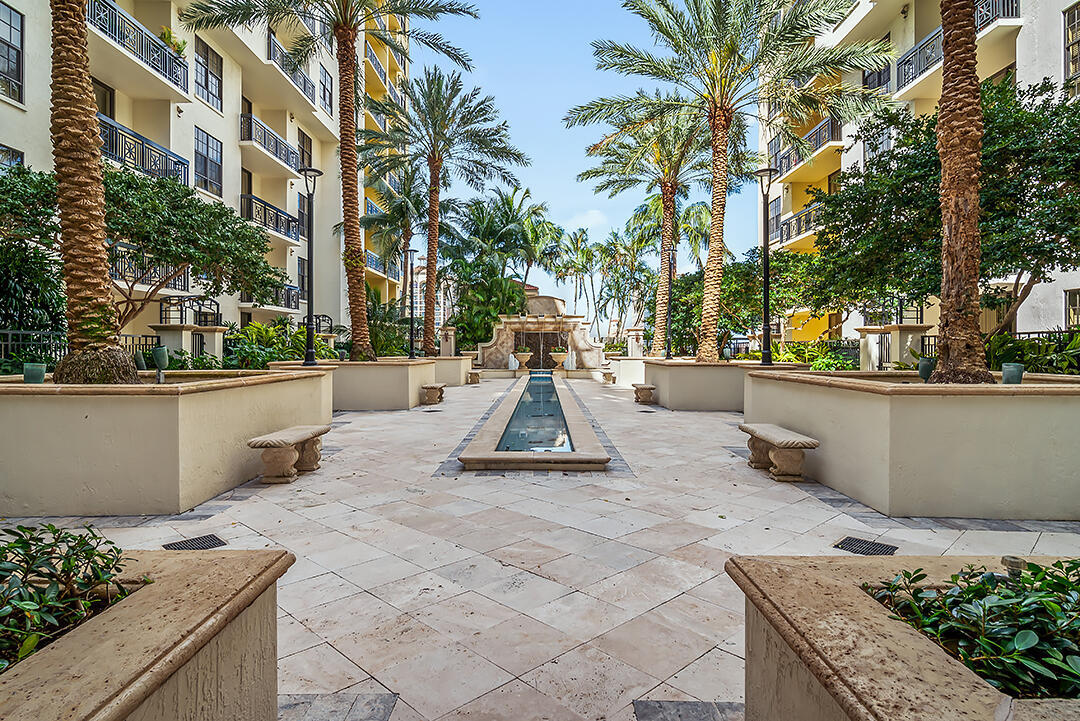 801 S OLIVE #433, West Palm Beach FL 33401