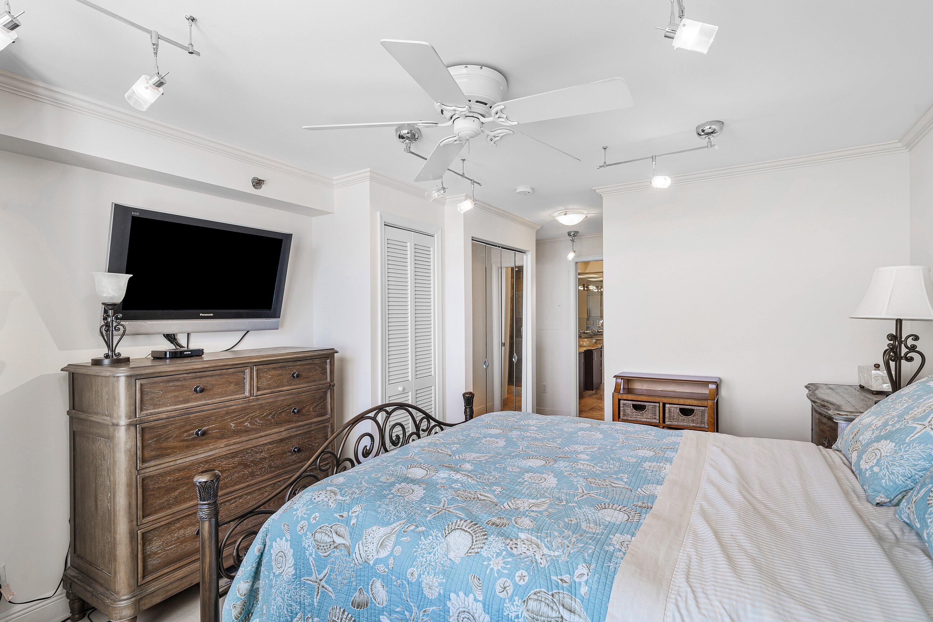 4505 S Ocean #1008, Highland Beach FL 33487