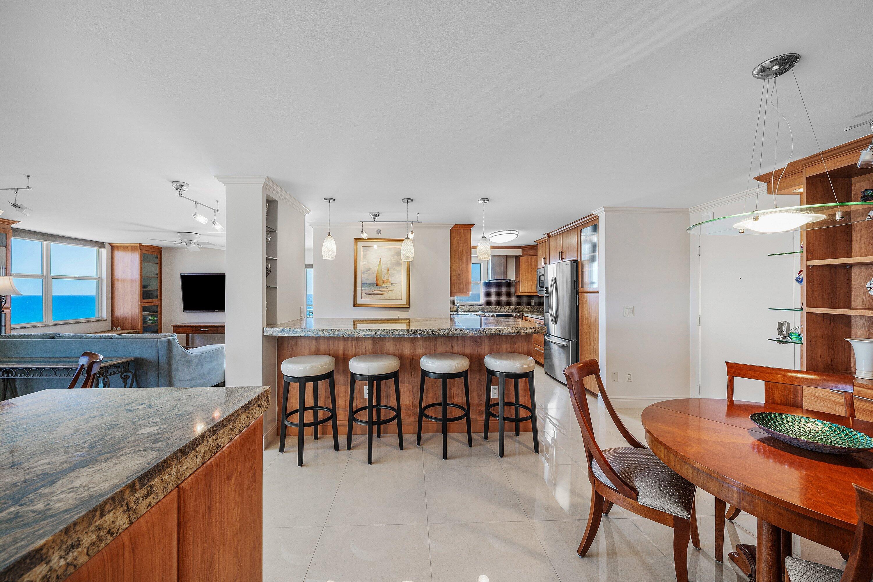 4505 S Ocean #1008, Highland Beach FL 33487