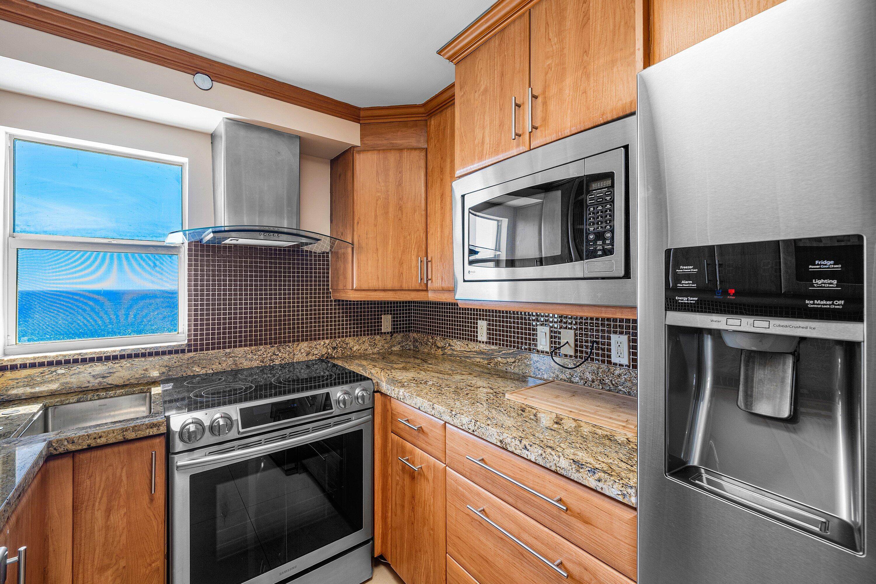 4505 S Ocean #1008, Highland Beach FL 33487