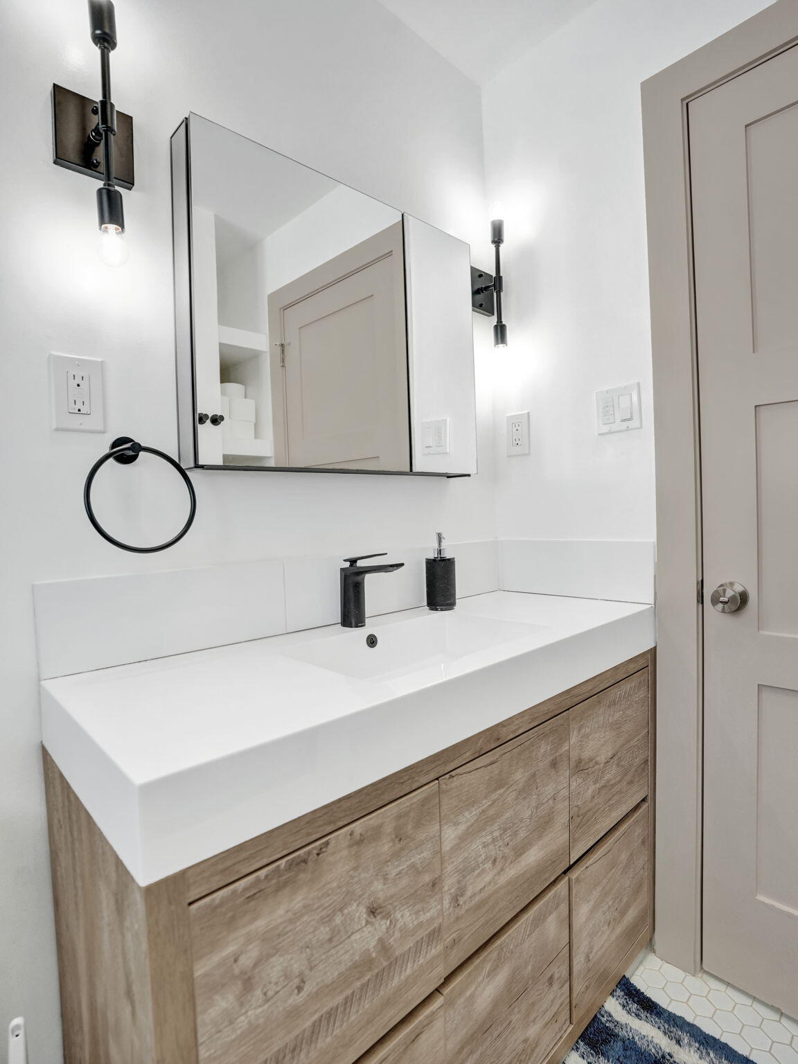 5820 NE 14th, Fort Lauderdale FL 33334