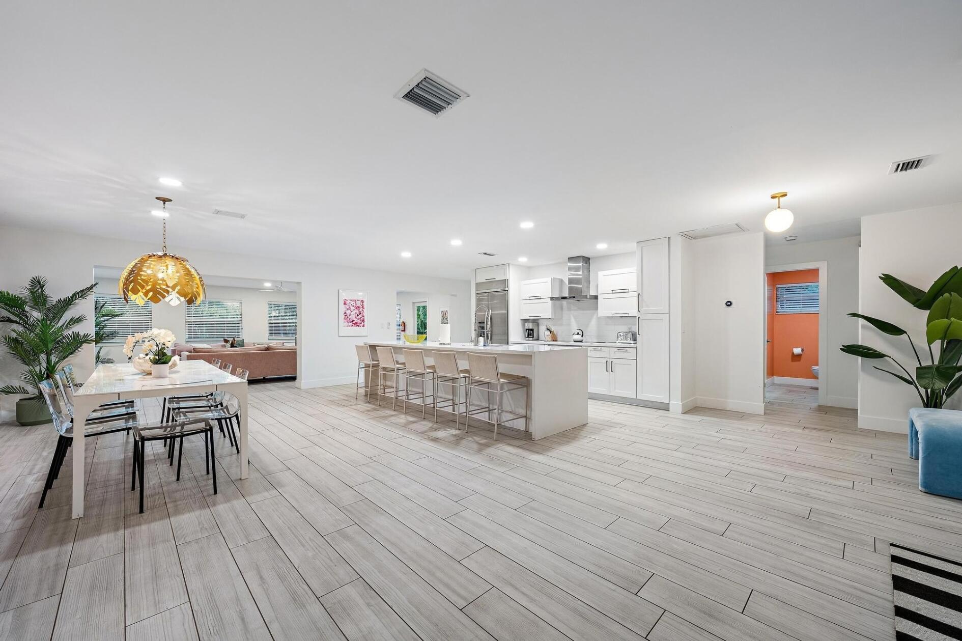 570 N Dover, Tequesta FL 33469