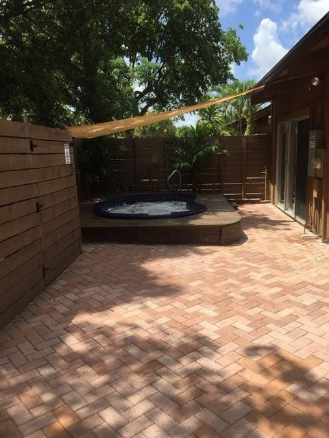 7489 NW 33RD, Lauderhill FL 33319