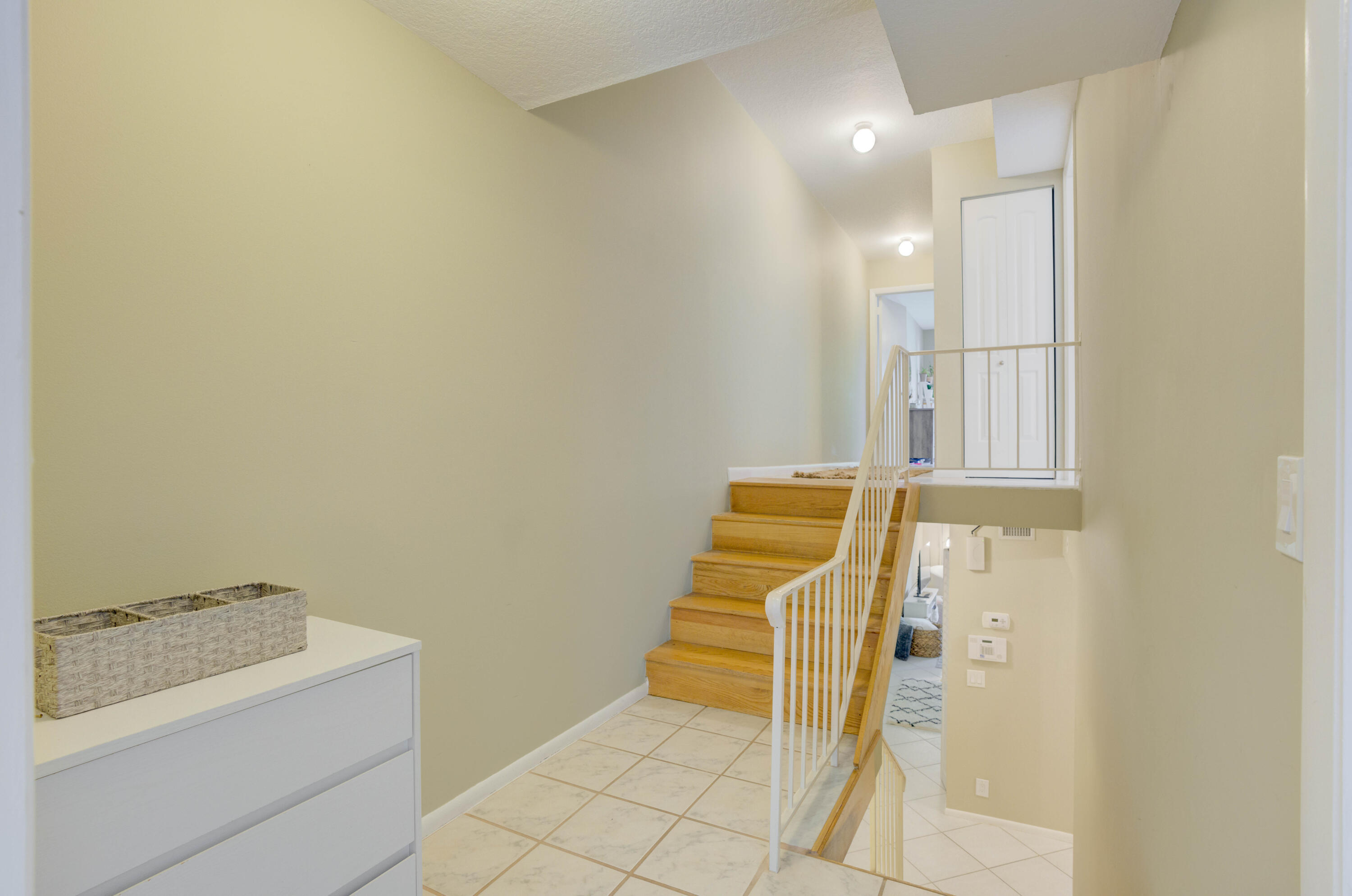 390 GOLFVIEW #B, North Palm Beach FL 33408