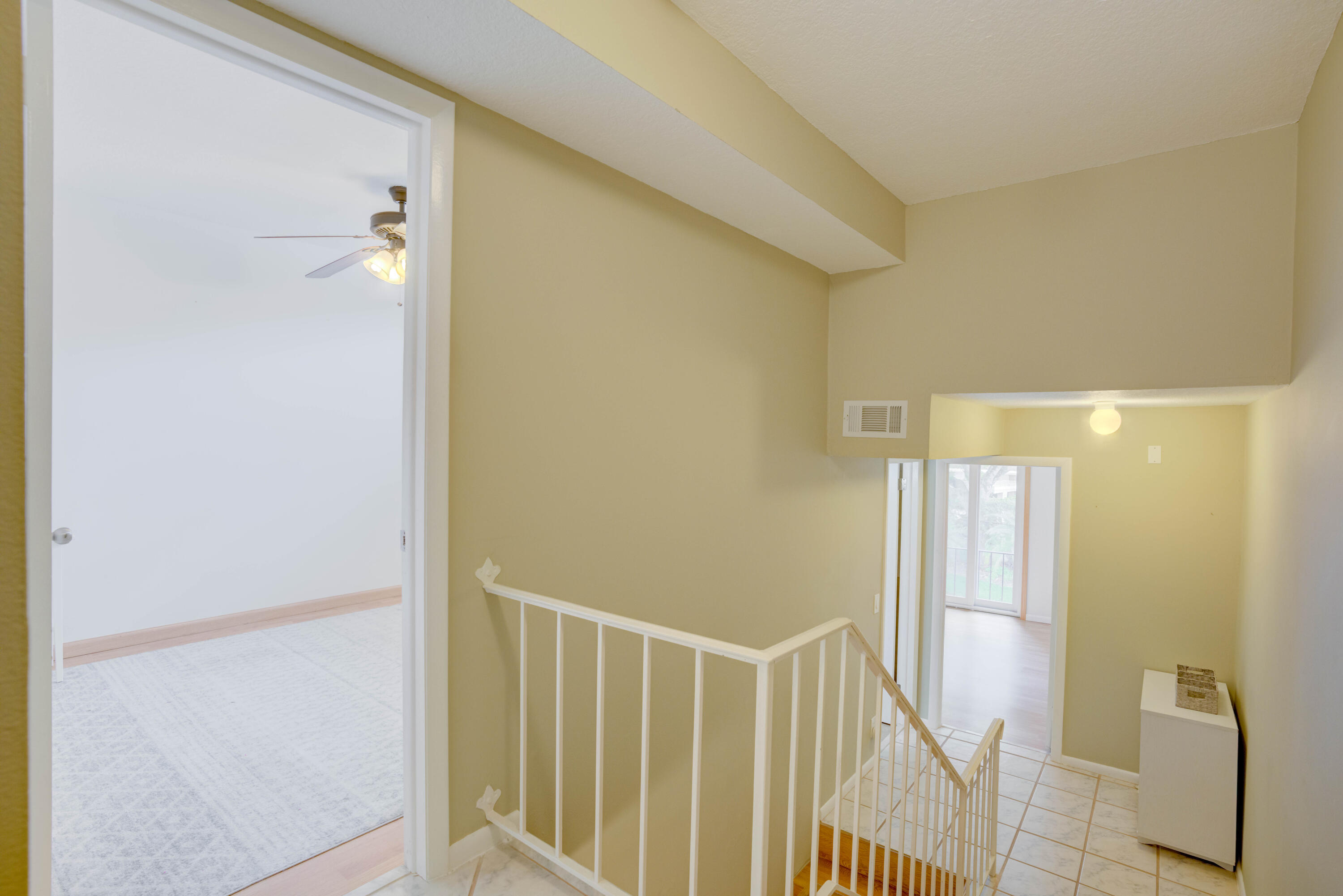 390 GOLFVIEW #B, North Palm Beach FL 33408