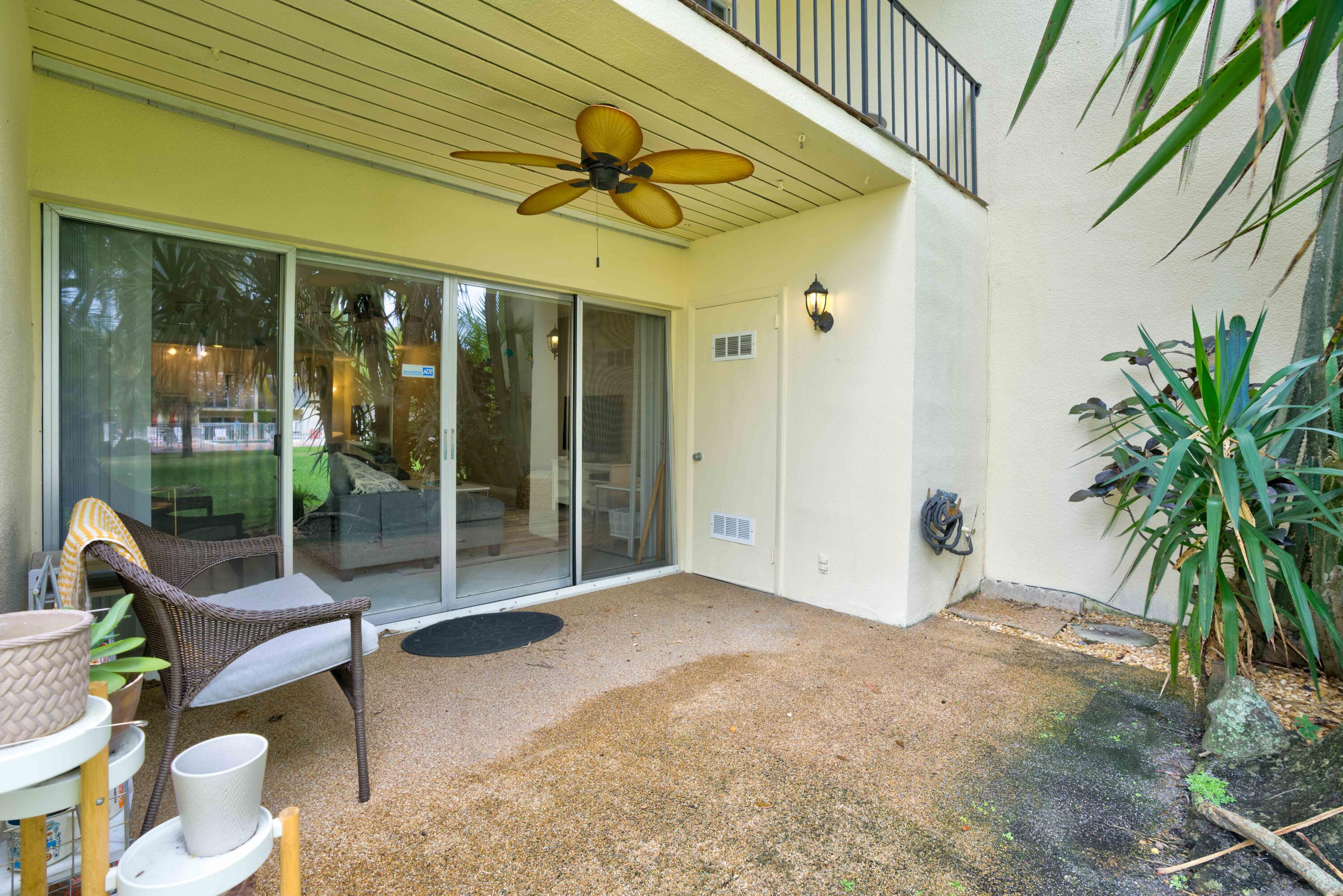 390 GOLFVIEW #B, North Palm Beach FL 33408