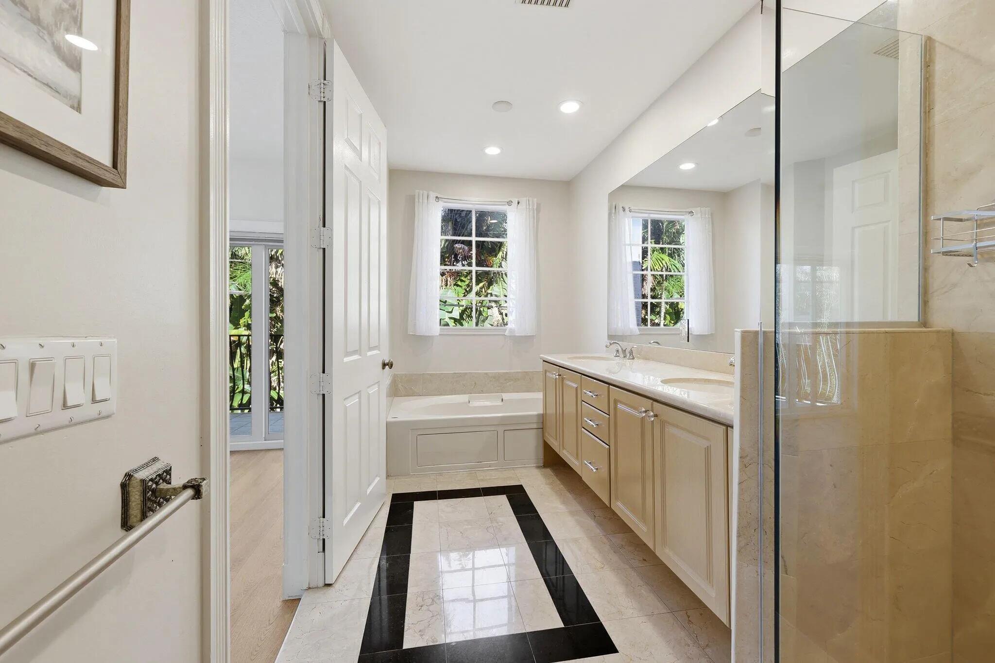 1812 NE 26TH, Fort Lauderdale FL 33305